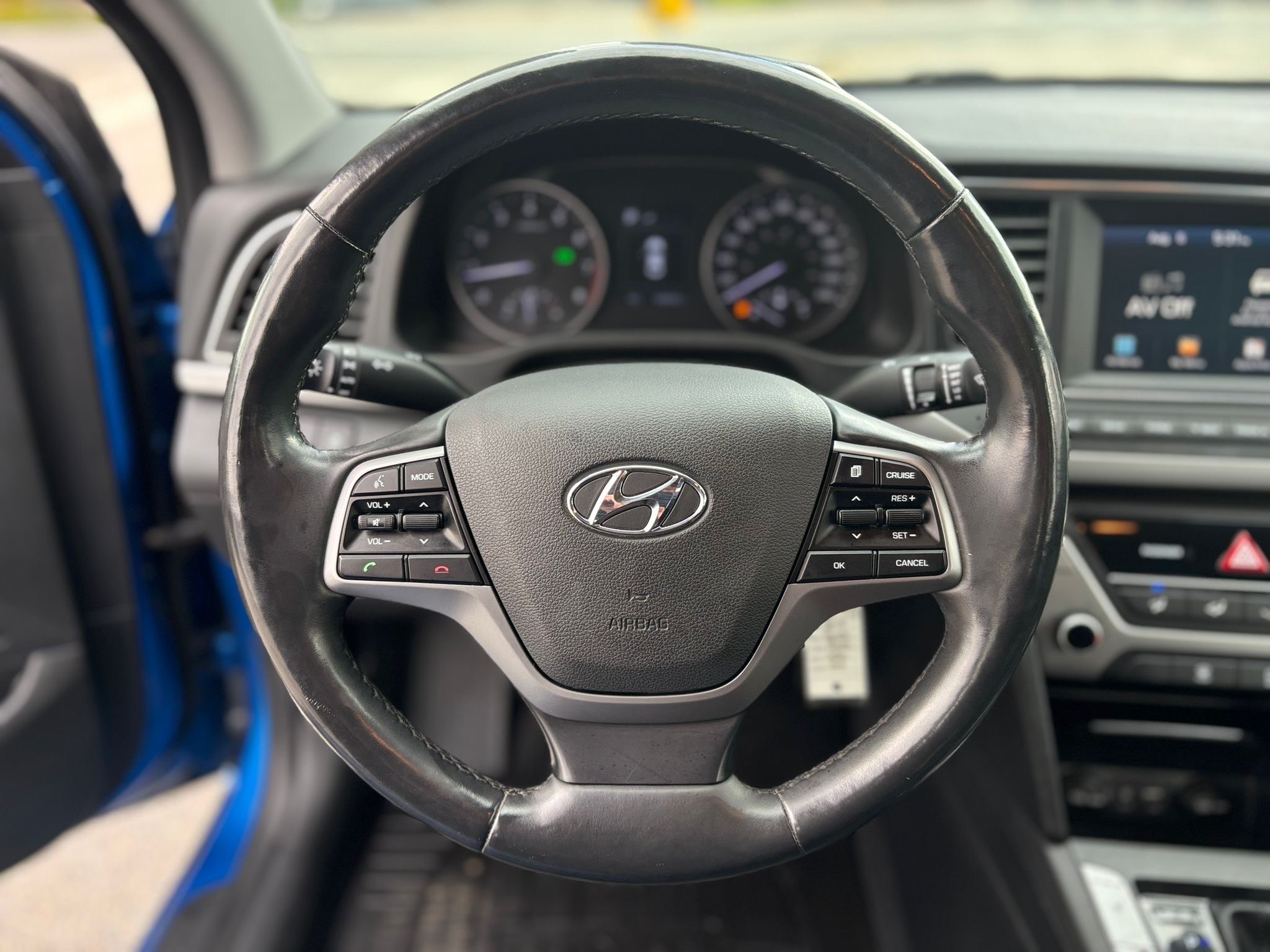 /canwestautoinc/2018-Hyundai-Elantra-0010112346809680872.jpg