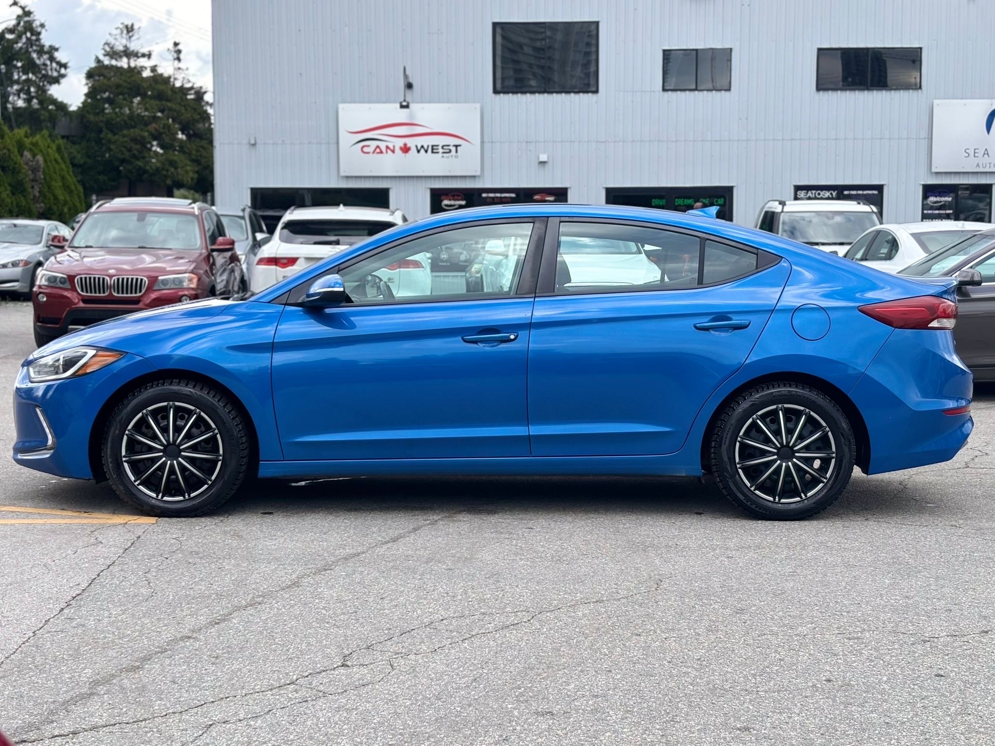 /canwestautoinc/2018-Hyundai-Elantra-37298218524401294.jpg