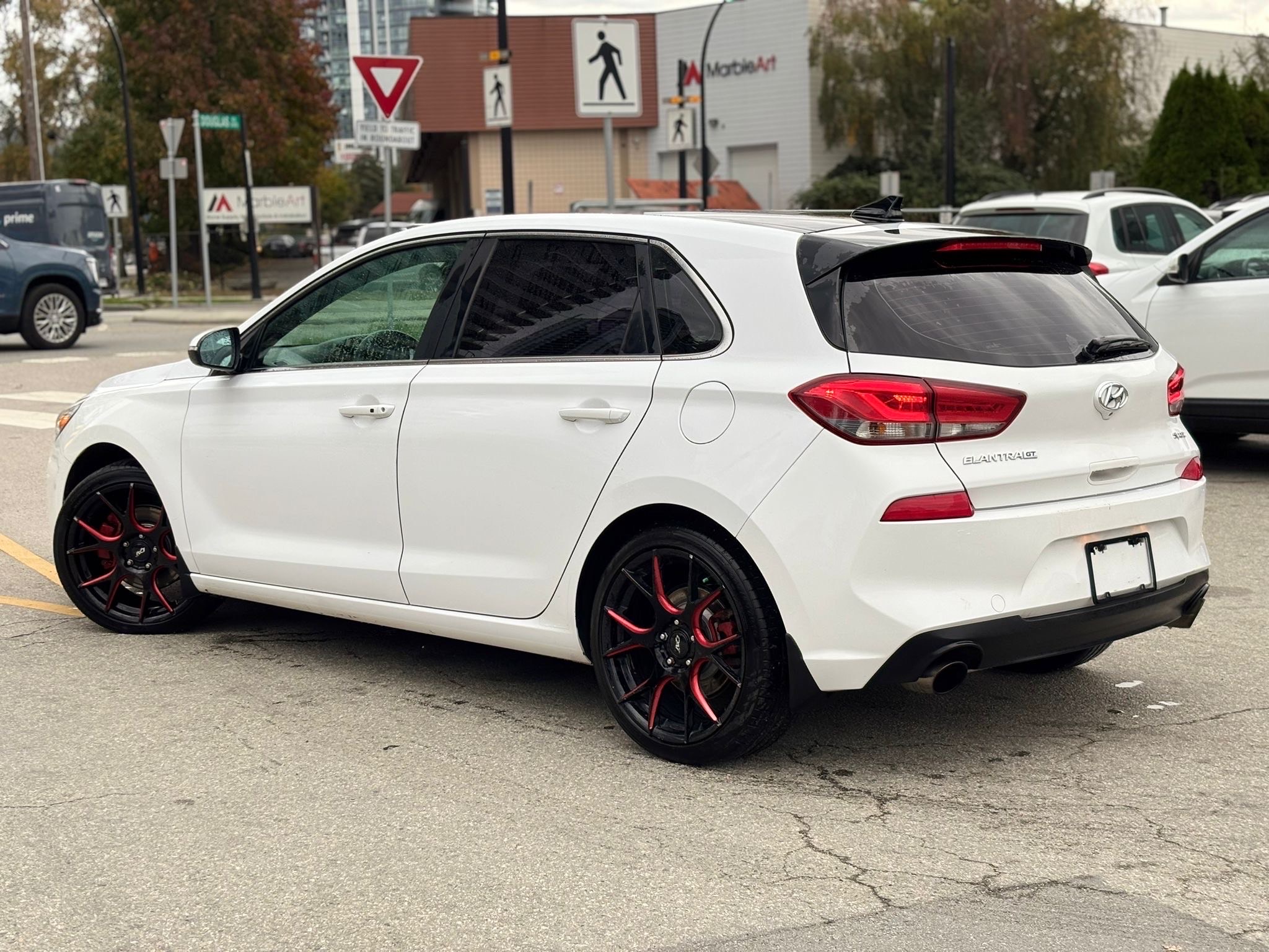 /canwestautoinc/2018-Hyundai-ElantraGT-3455325870718762.jpg