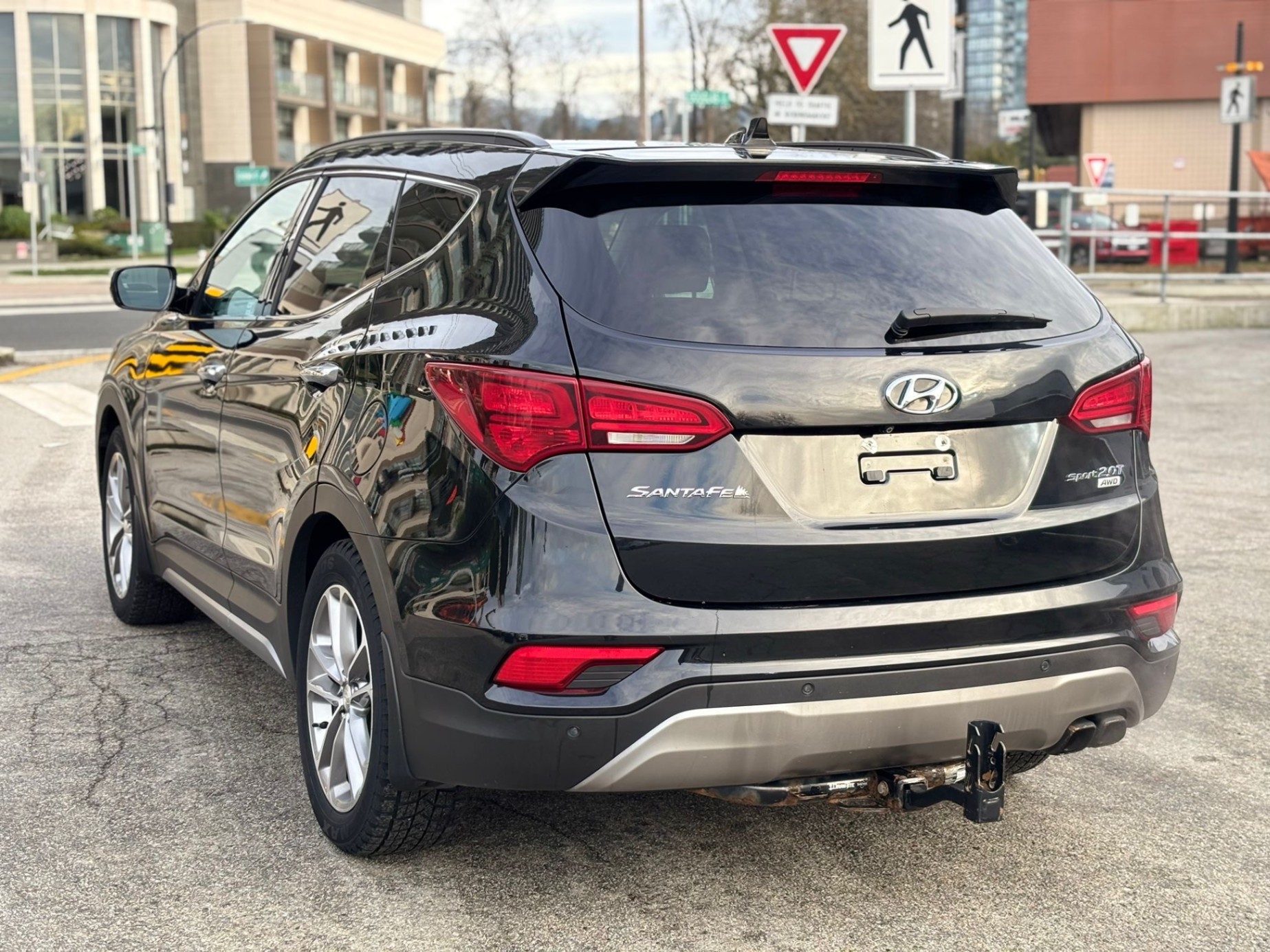 /canwestautoinc/2018-Hyundai-SantaFe-463434824587192.jpg