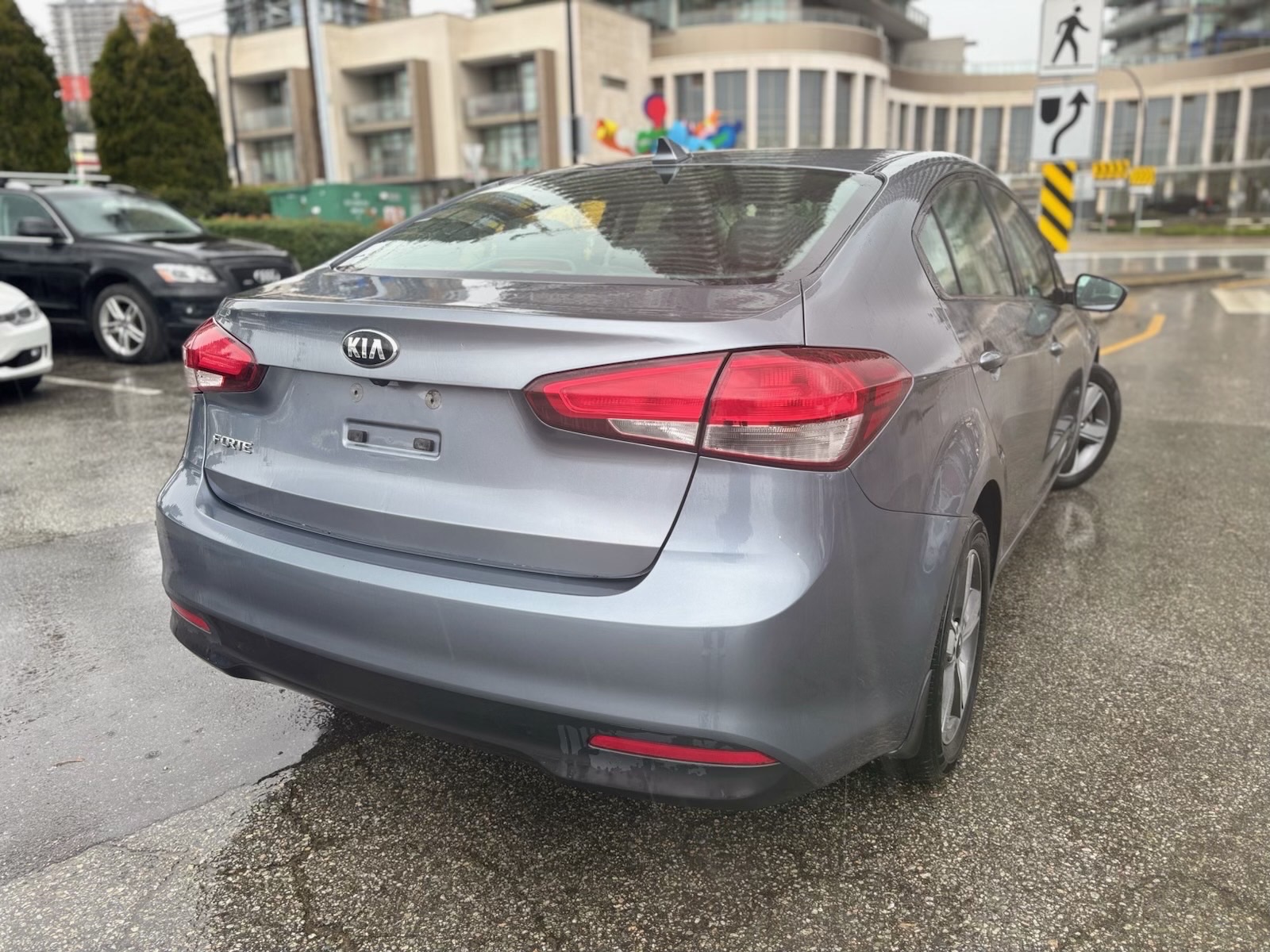 /canwestautoinc/2018-Kia-Forte-10695555457070927.jpg