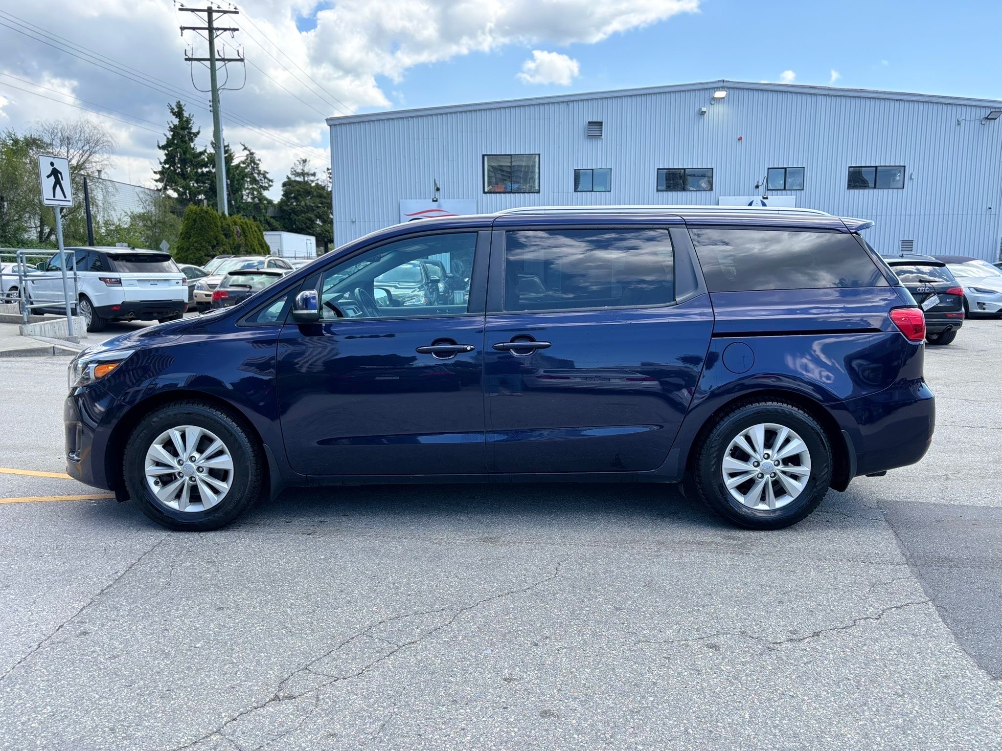 /canwestautoinc/2018-Kia-Sedona-7305236558484354.jpg