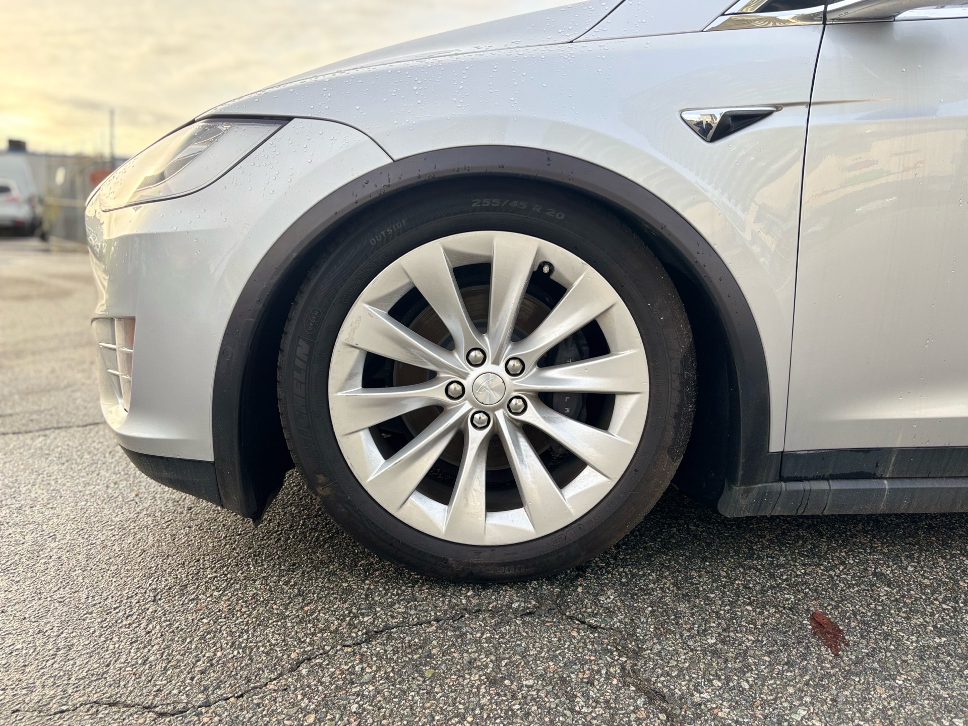 /canwestautoinc/2018-Tesla-ModelX-791458394860133.jpg