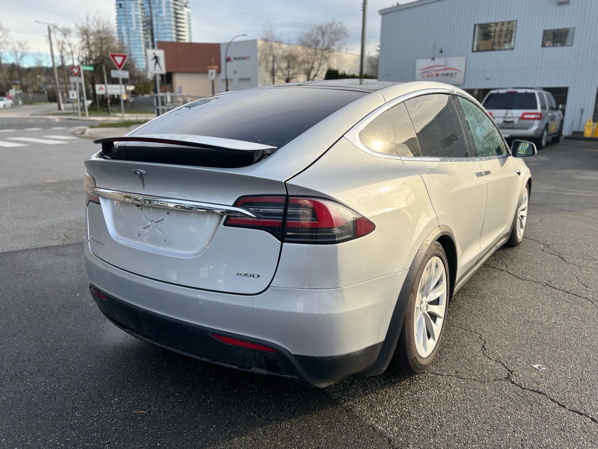 /canwestautoinc/2018-Tesla-ModelX-9644226205032012.jpg