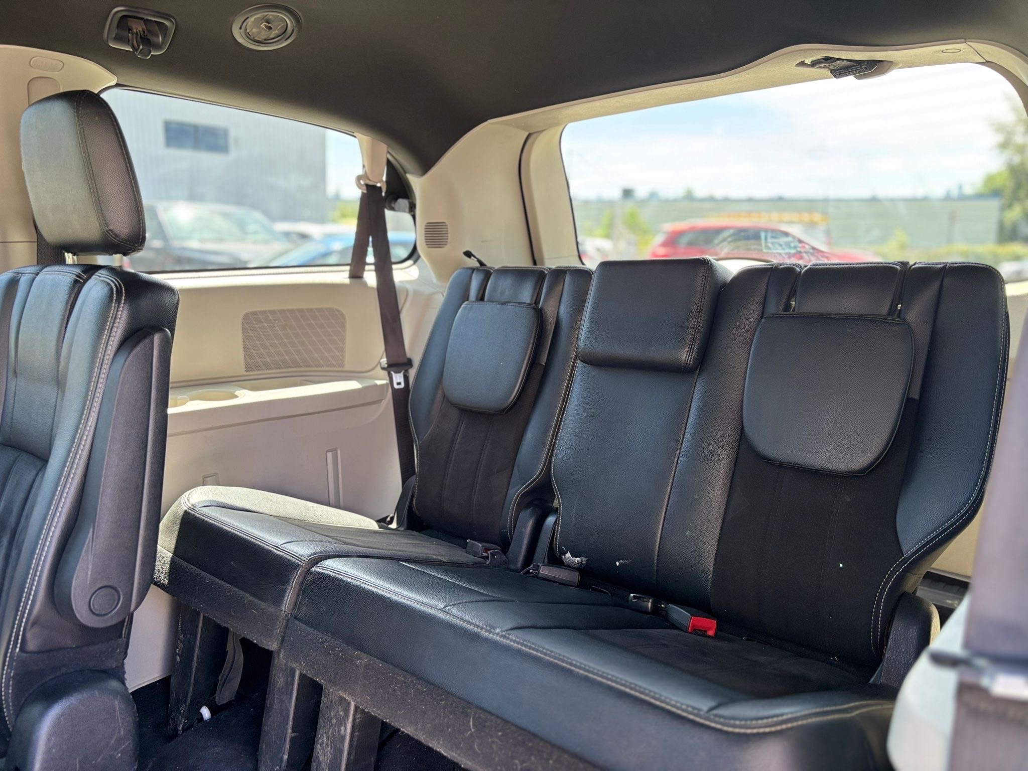 /canwestautoinc/2019-Dodge-GrandCaravan-15926768066815722.jpg
