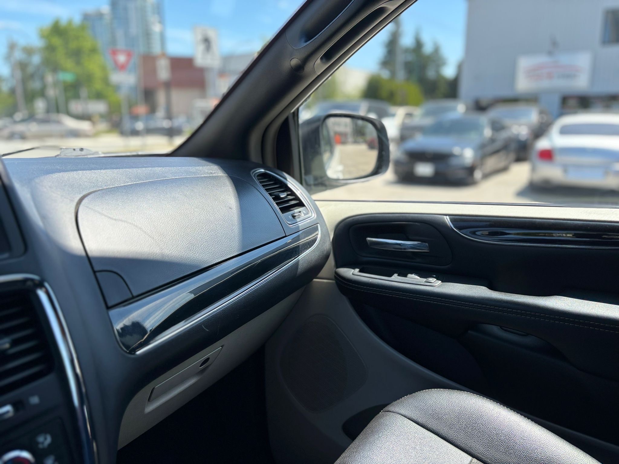 /canwestautoinc/2019-Dodge-GrandCaravan-19828995324664933.jpg