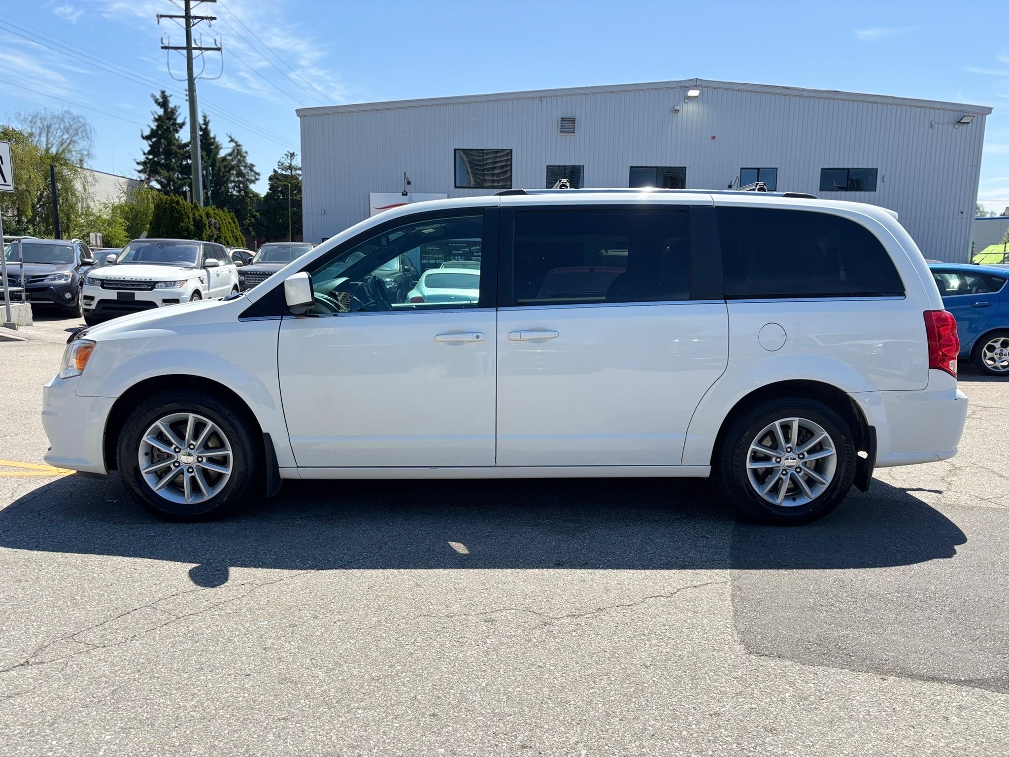 /canwestautoinc/2019-Dodge-GrandCaravan-6707121285257573.jpg
