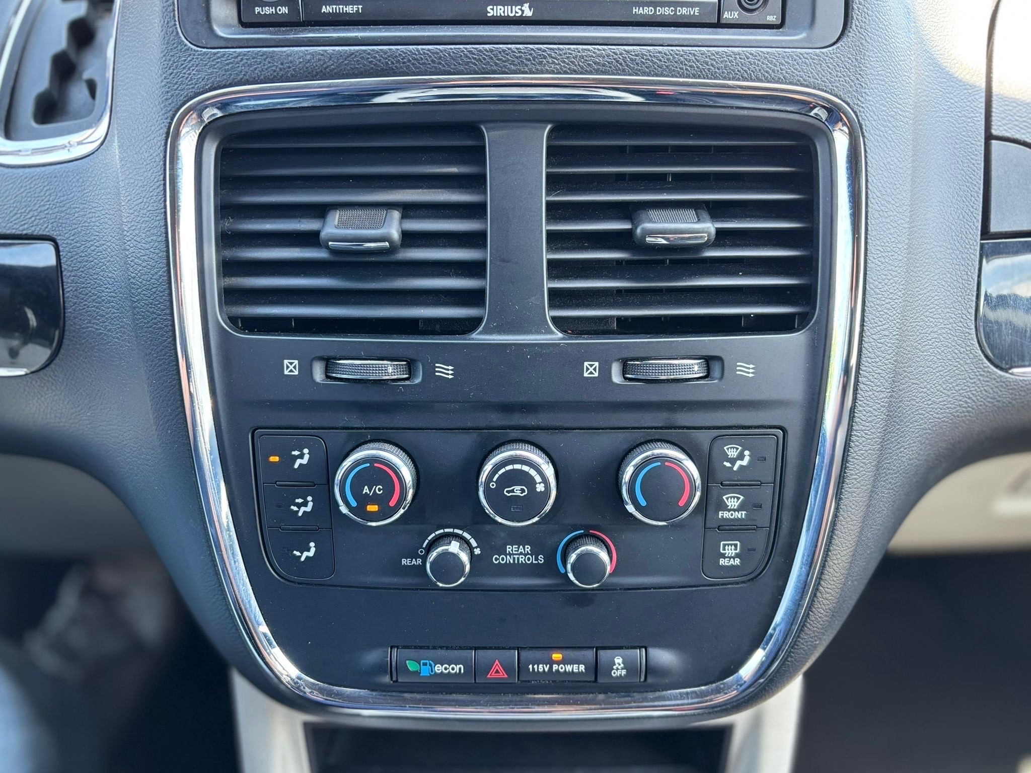 /canwestautoinc/2019-Dodge-GrandCaravan-736850980669419.jpg