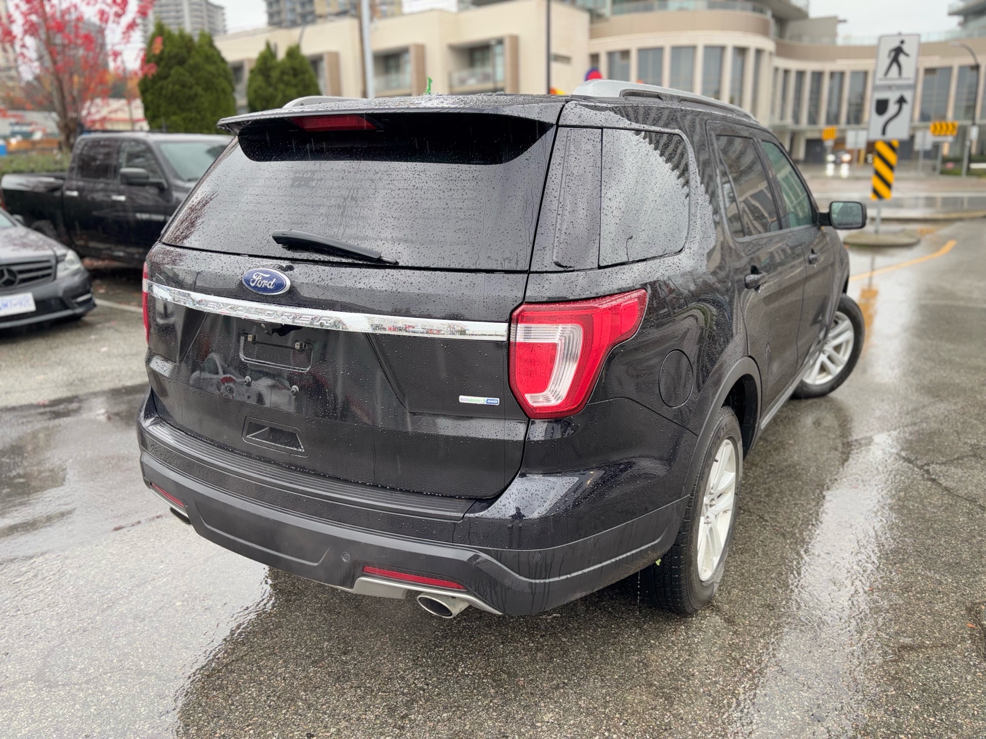 /canwestautoinc/2019-Ford-Explorer-7577473689966088.jpg