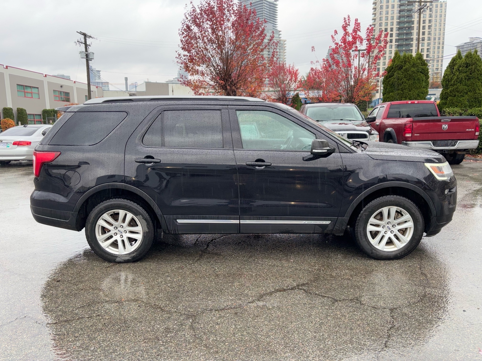 /canwestautoinc/2019-Ford-Explorer-7710471562508516.jpg