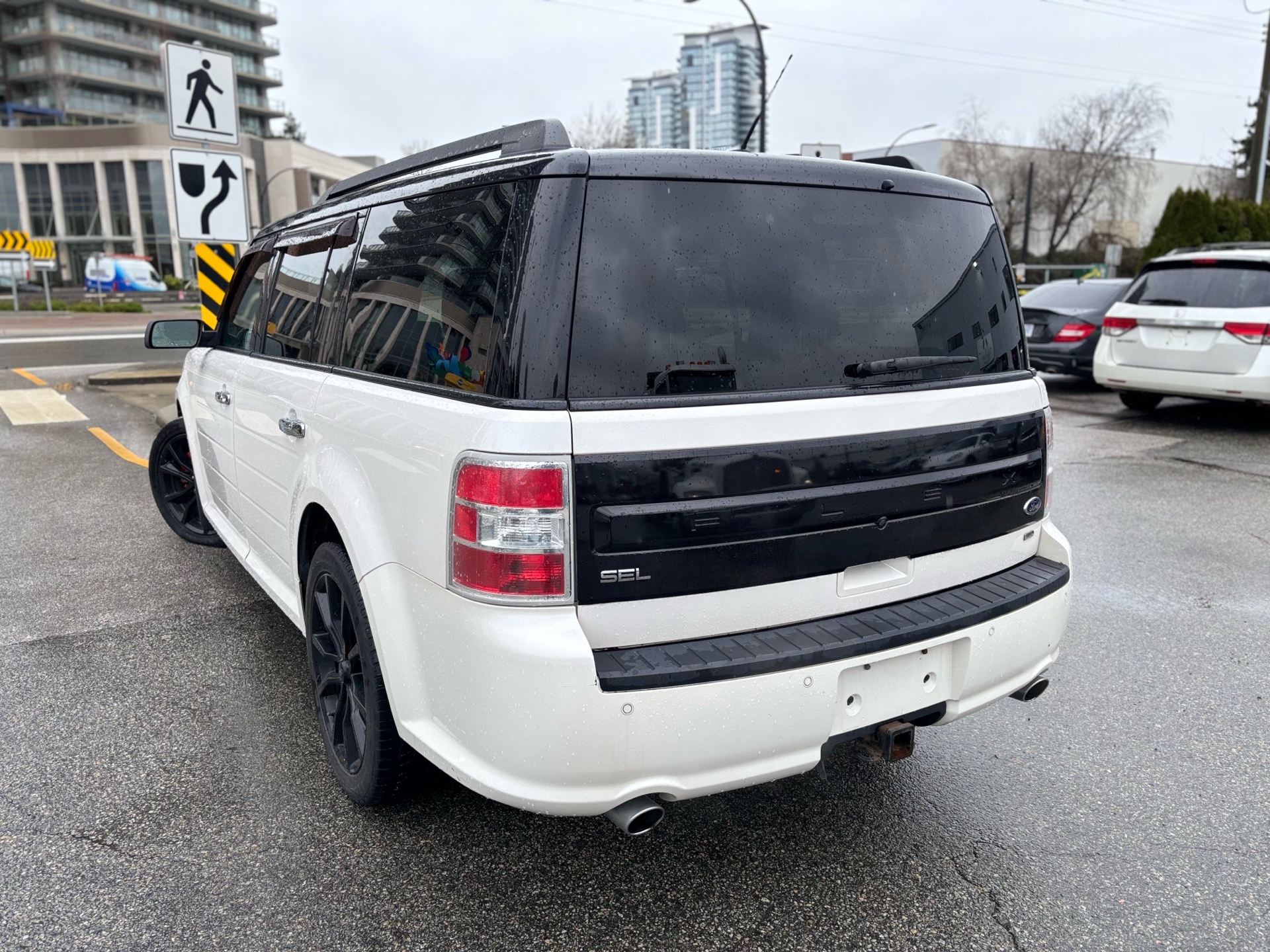 /canwestautoinc/2019-Ford-Flex-0729469221962673.jpg