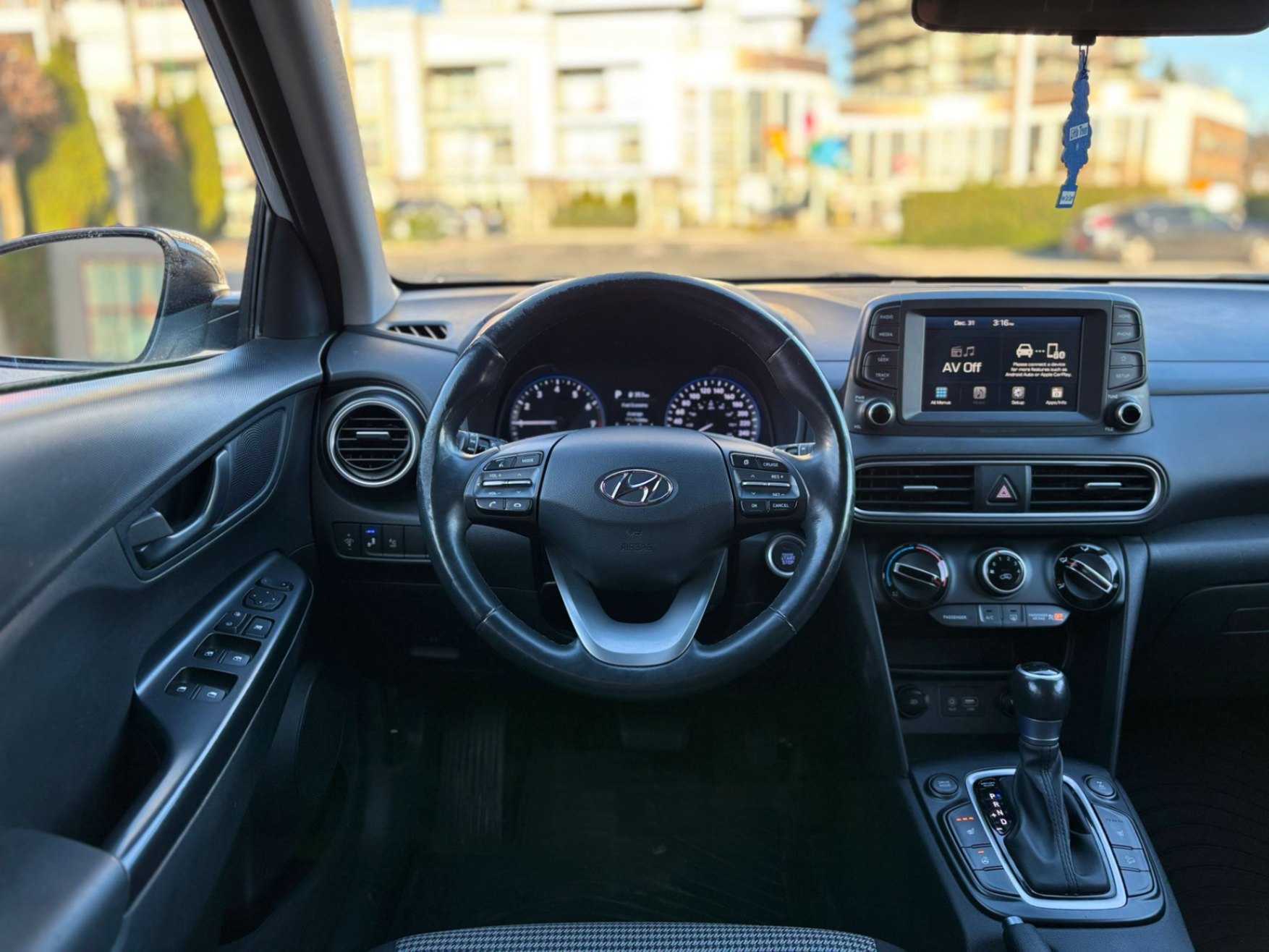 /canwestautoinc/2019-Hyundai-Kona-08589628569847907.jpg