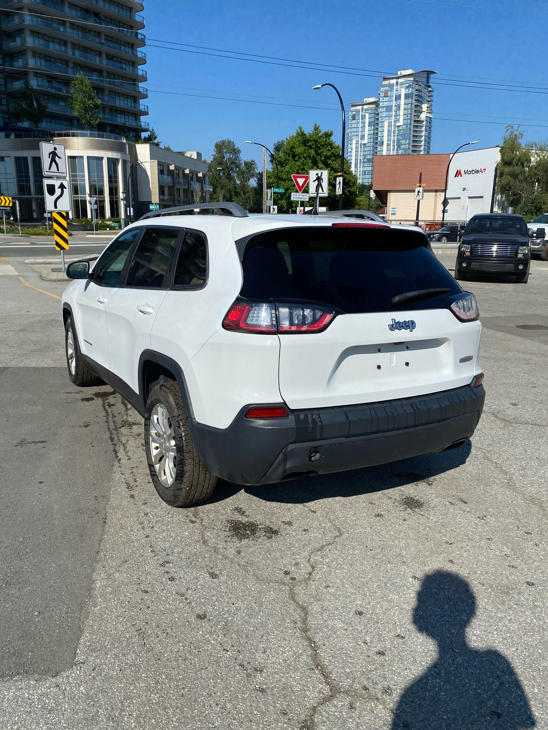 /canwestautoinc/2019-Jeep-Cherokee-17596411584307847.jpg