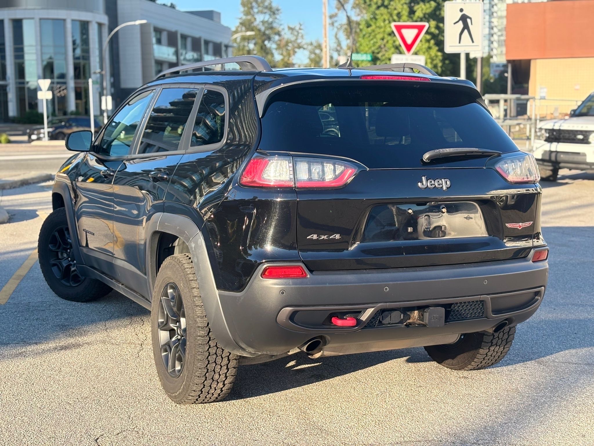 /canwestautoinc/2019-Jeep-Cherokee-5545100294855407.jpg