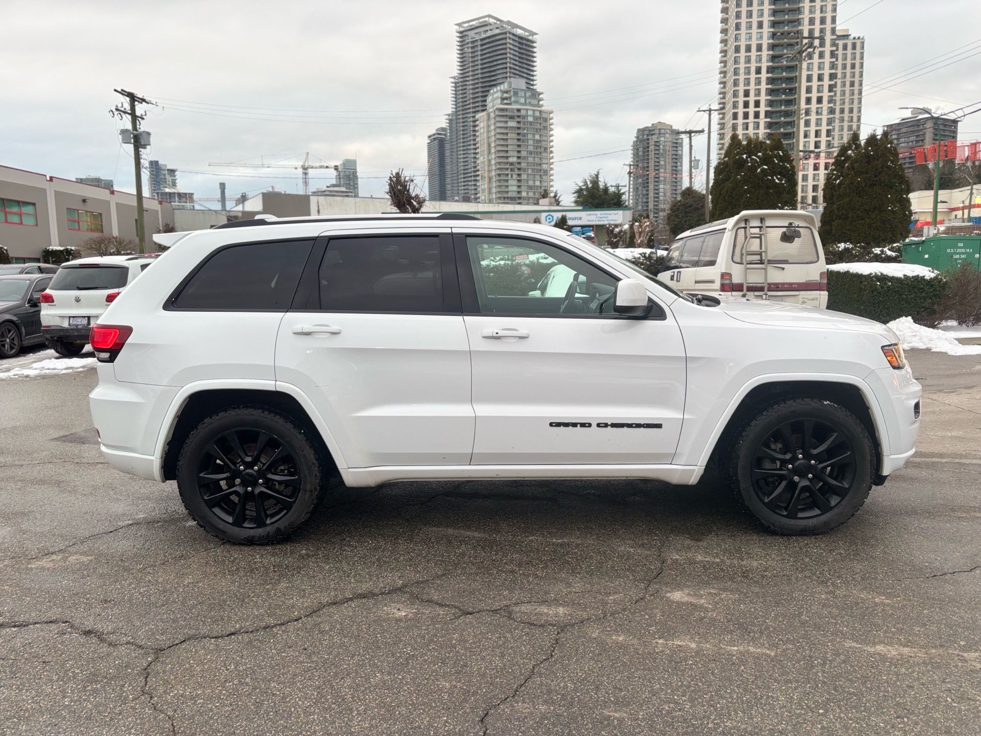/canwestautoinc/2019-Jeep-GrandCherokee-11216365463944333.jpg