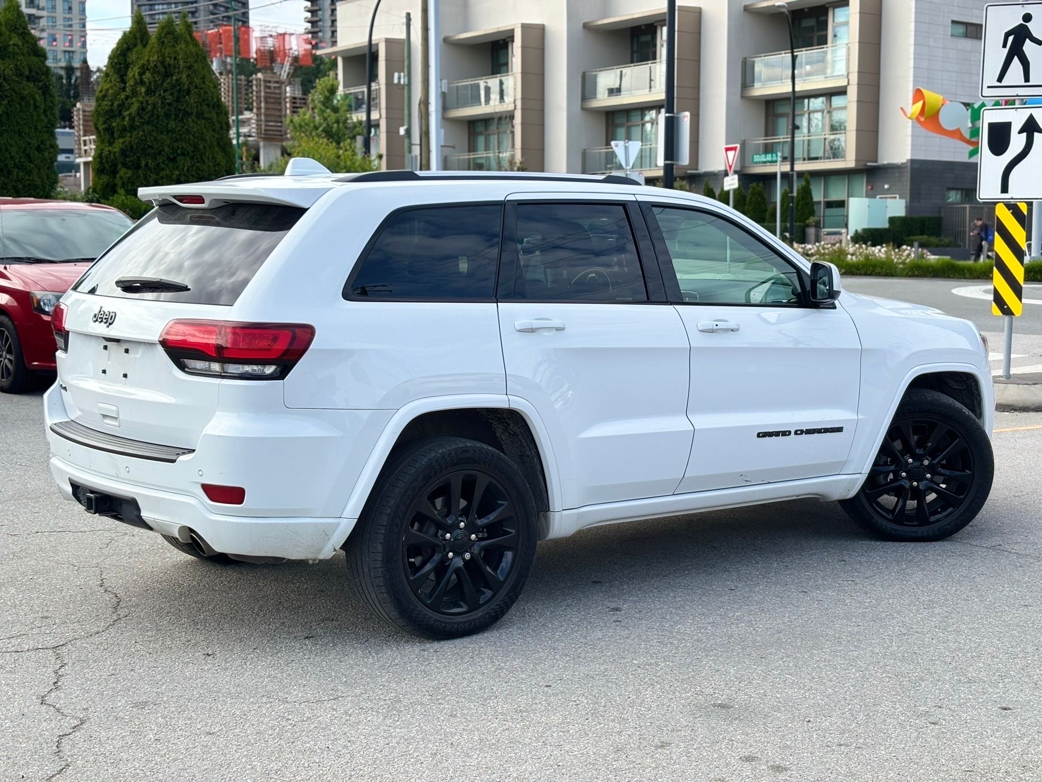 /canwestautoinc/2019-Jeep-GrandCherokee-2777528627240202.jpg