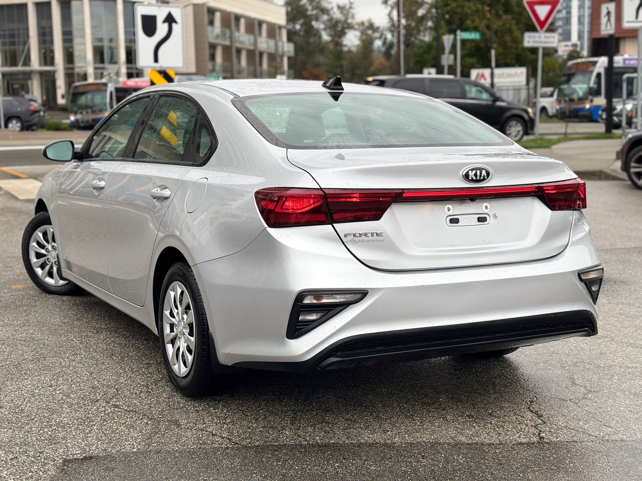 /canwestautoinc/2019-Kia-Forte-26005085268817285.jpg