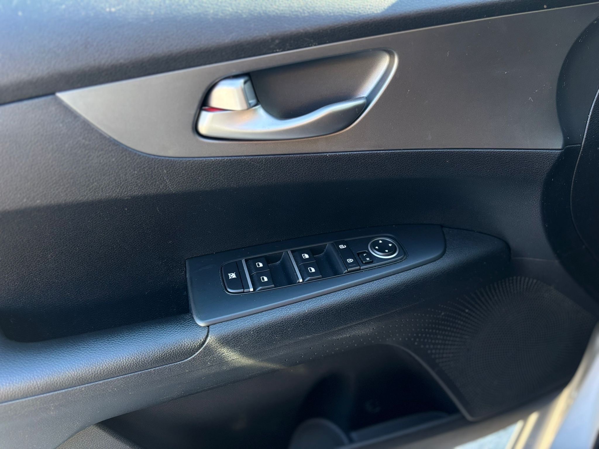/canwestautoinc/2019-Kia-Forte-885223456449511.jpg