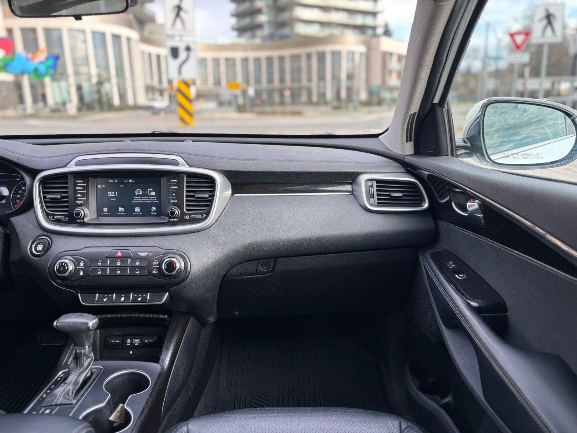 /canwestautoinc/2019-Kia-Sorento-41472780471385096.jpg