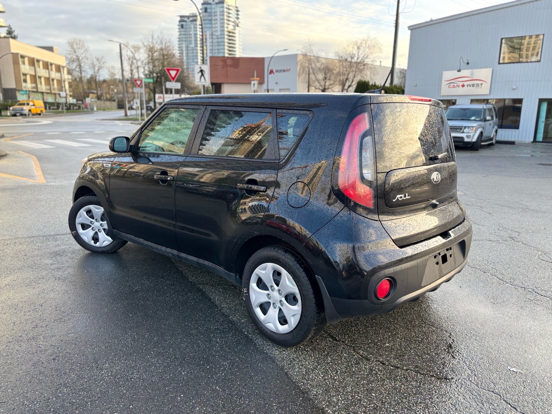 /canwestautoinc/2019-Kia-Soul-22001513648054827.jpg