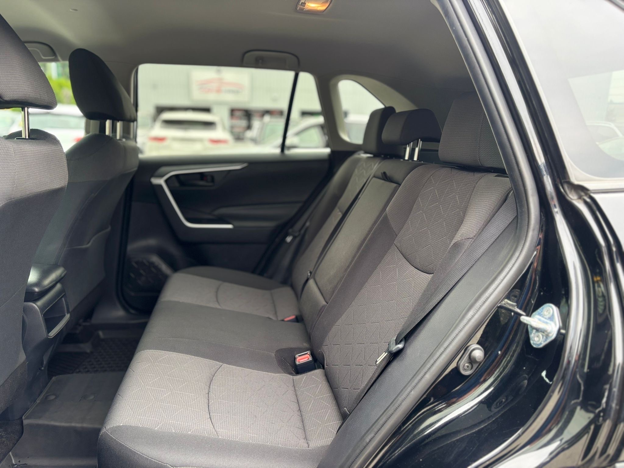 /canwestautoinc/2019-Toyota-RAV4-02272353039737629.jpg