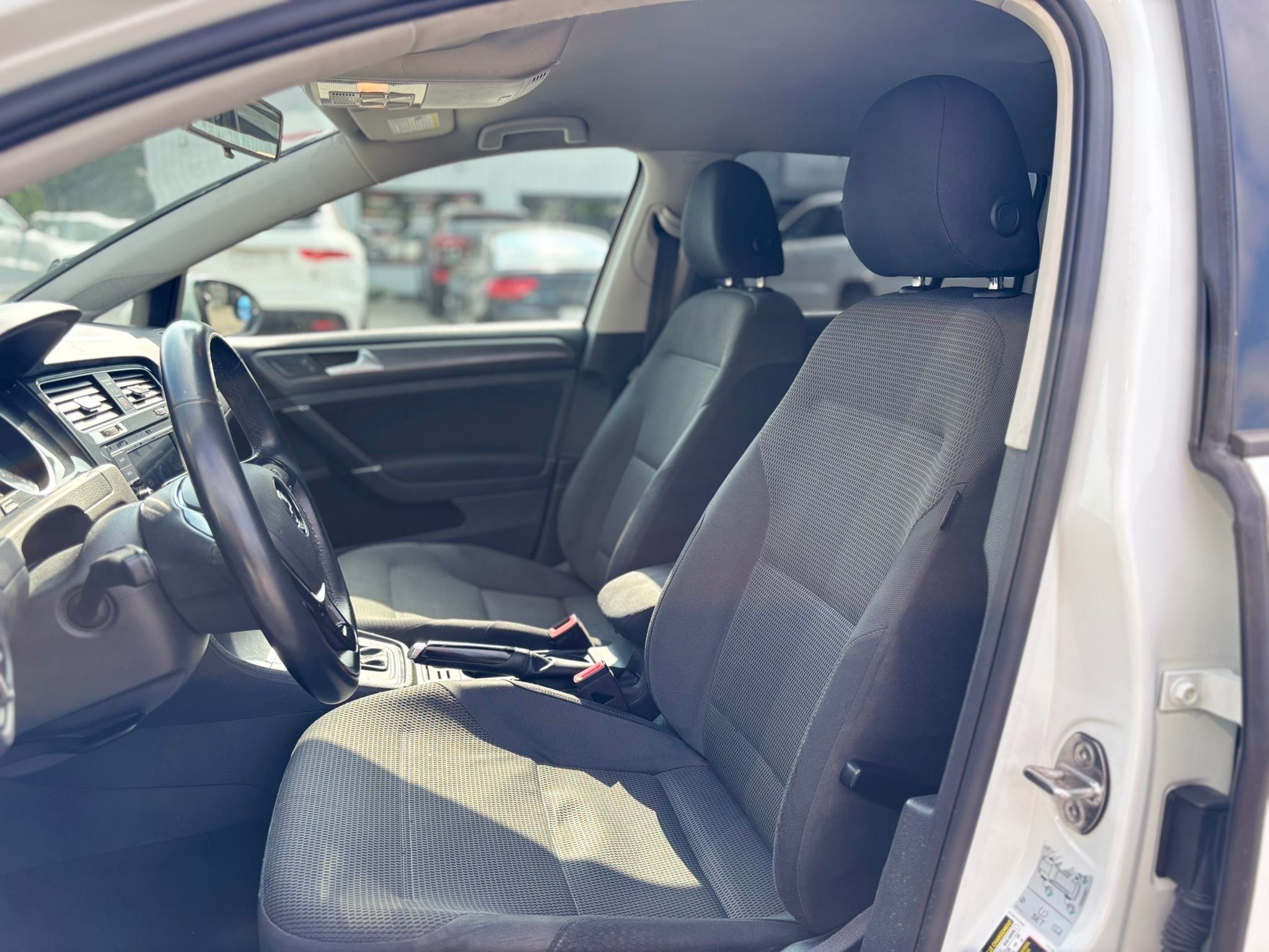 /canwestautoinc/2019-Volkswagen-GolfSportWagen-1638468951384664.jpg
