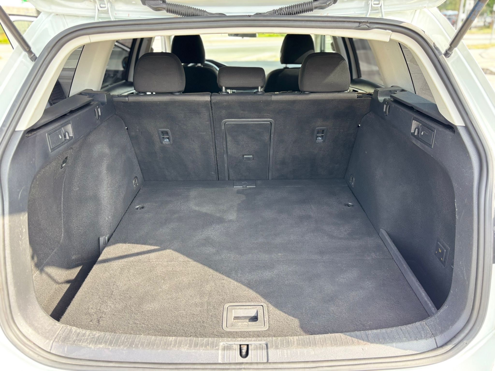 /canwestautoinc/2019-Volkswagen-GolfSportWagen-2613407970646202.jpg