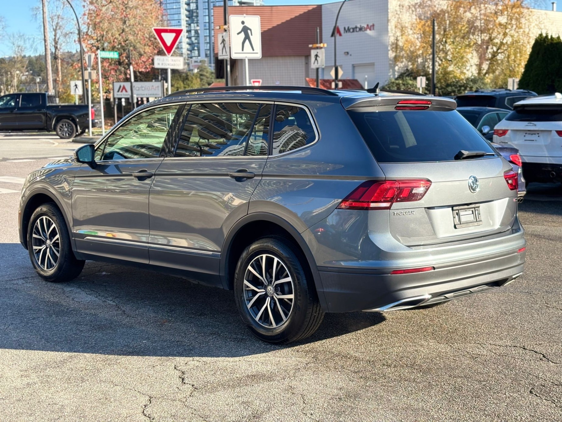 /canwestautoinc/2019-Volkswagen-Tiguan-6986284300425314.jpg
