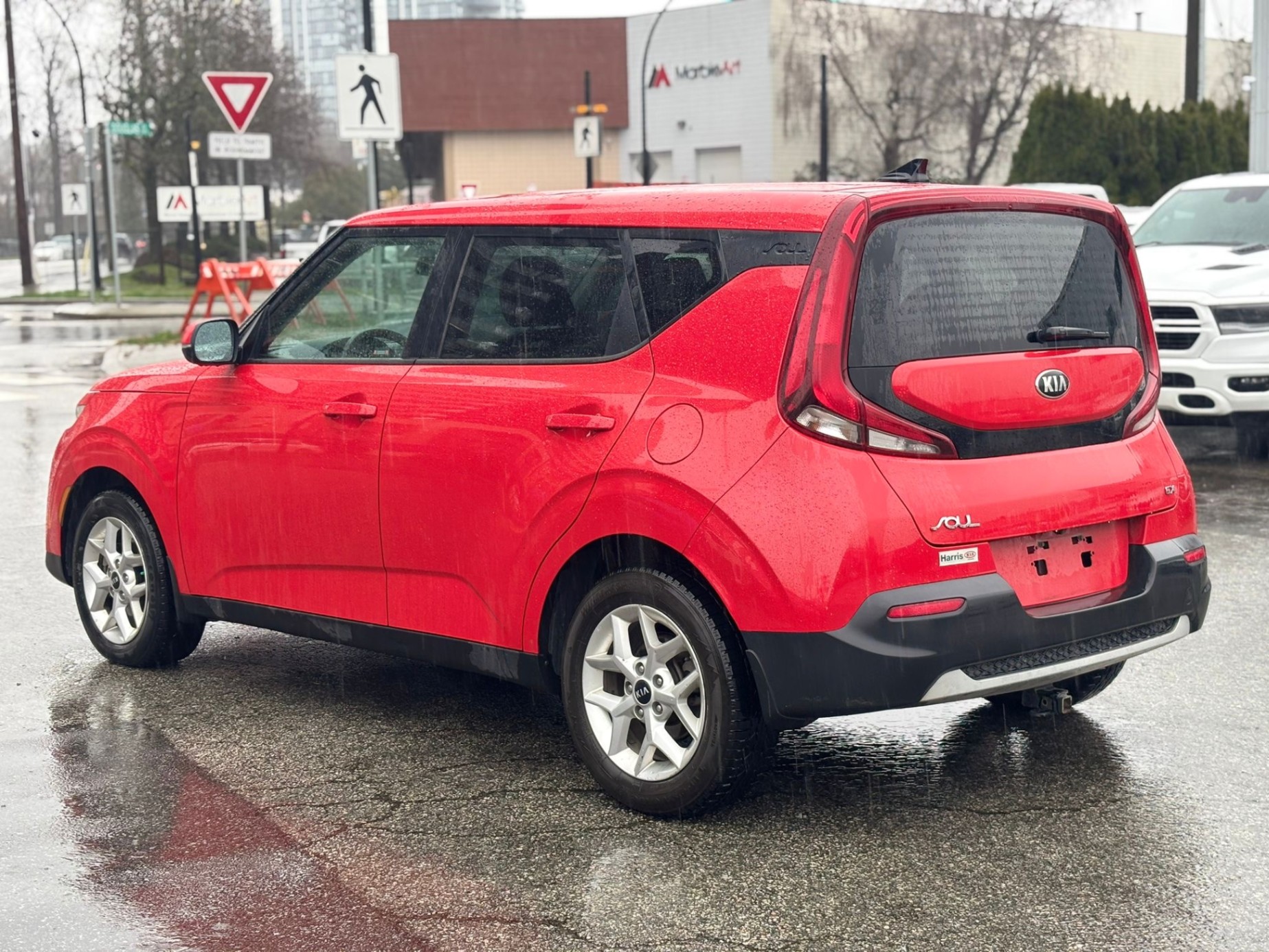 /canwestautoinc/2020-Kia-Soul-025209002360983224.jpg