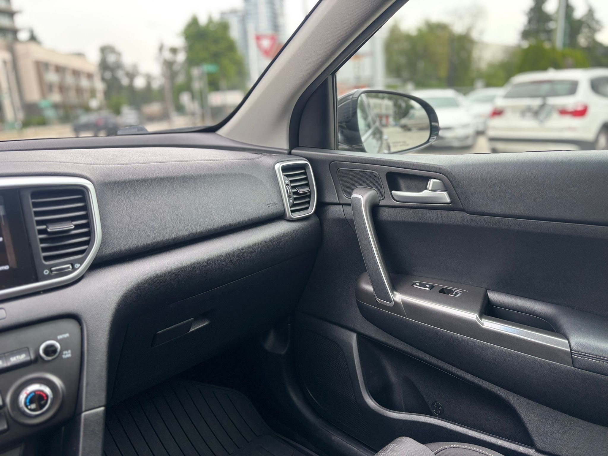 /canwestautoinc/2020-Kia-Sportage-05472629023860809.jpg
