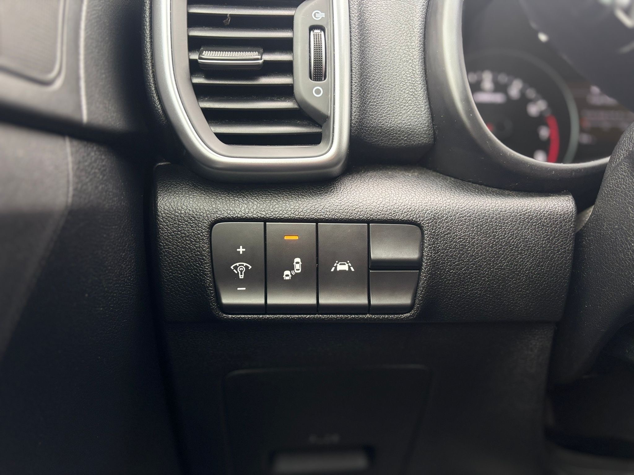 /canwestautoinc/2020-Kia-Sportage-8440841101756793.jpg