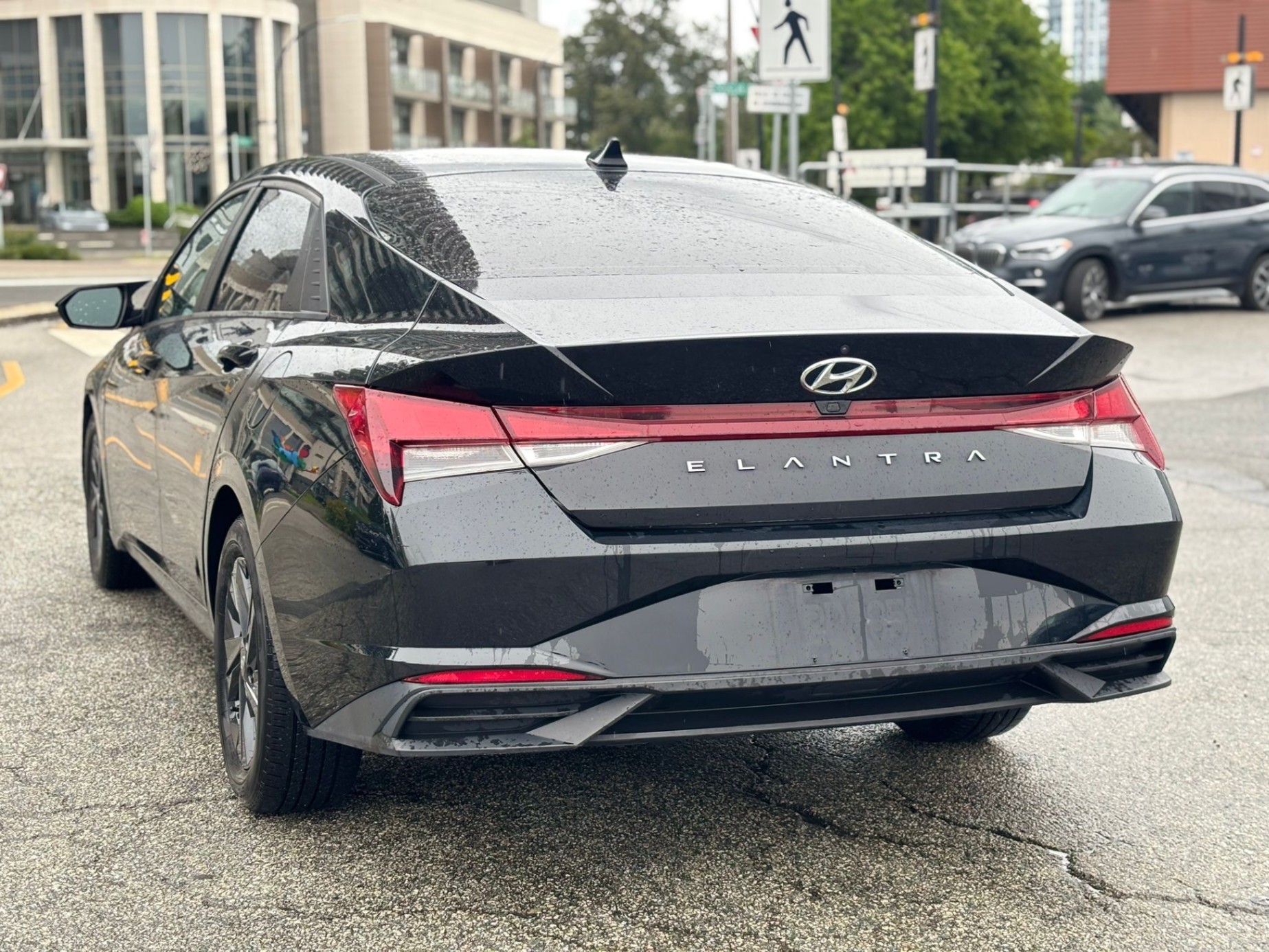 /canwestautoinc/2021-Hyundai-Elantra-42142517228296894.jpg