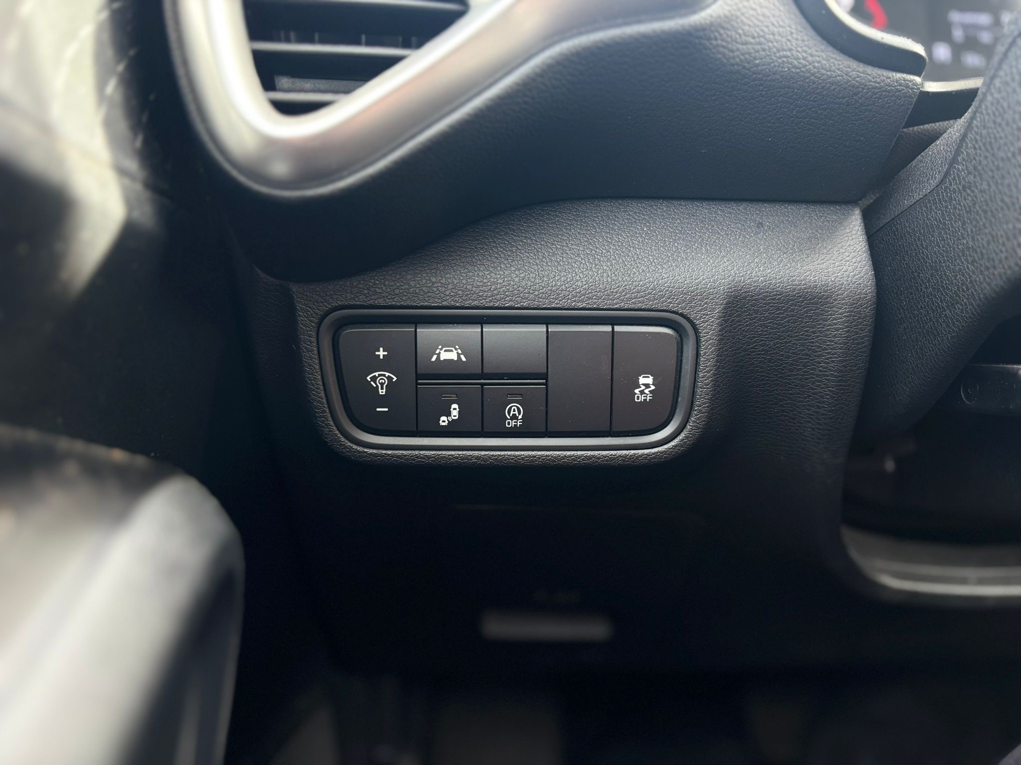 /canwestautoinc/2021-Kia-Soul-1703711442514435.jpg