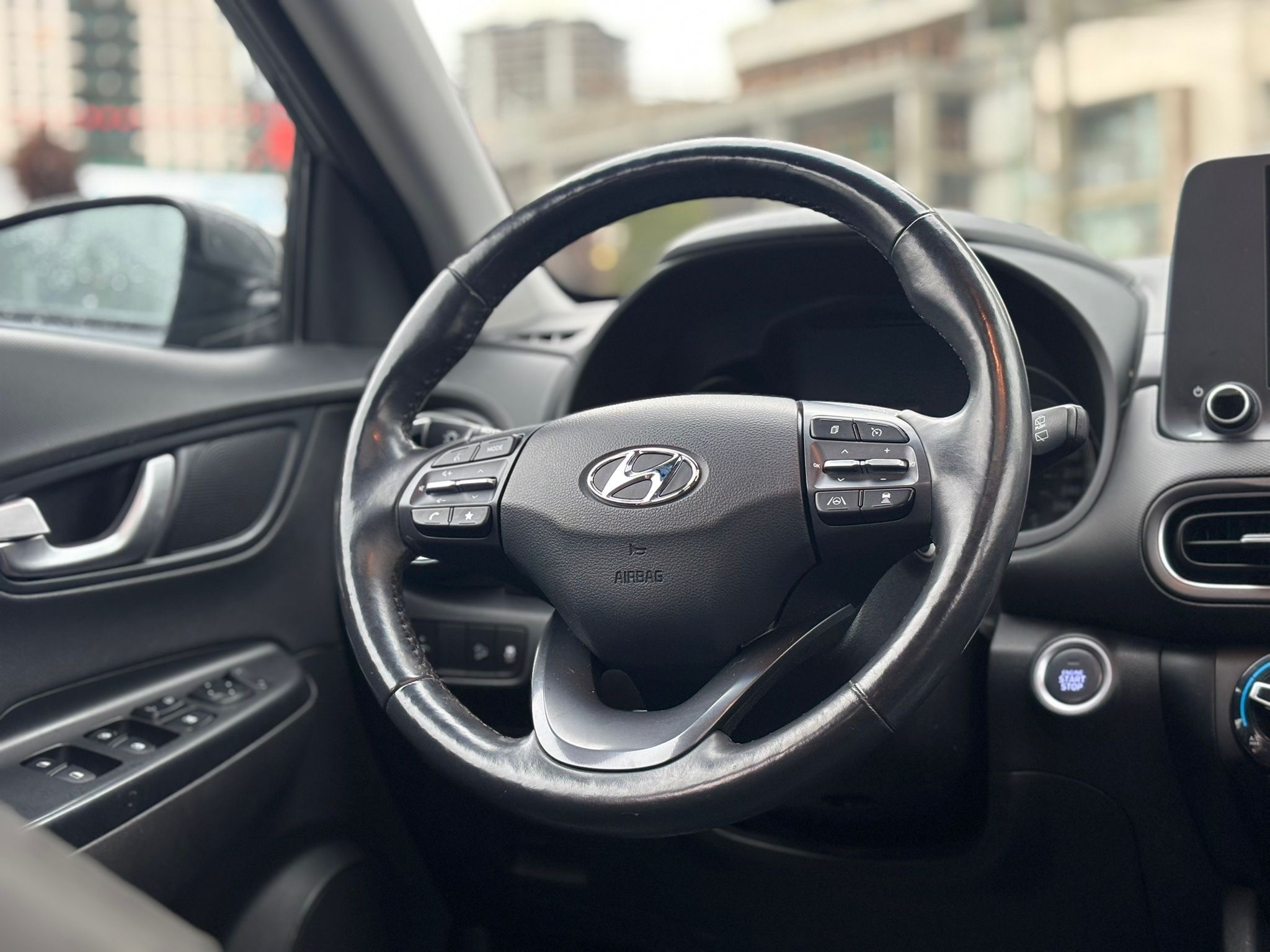 /canwestautoinc/2022-Hyundai-Kona-09251709749452441.jpg