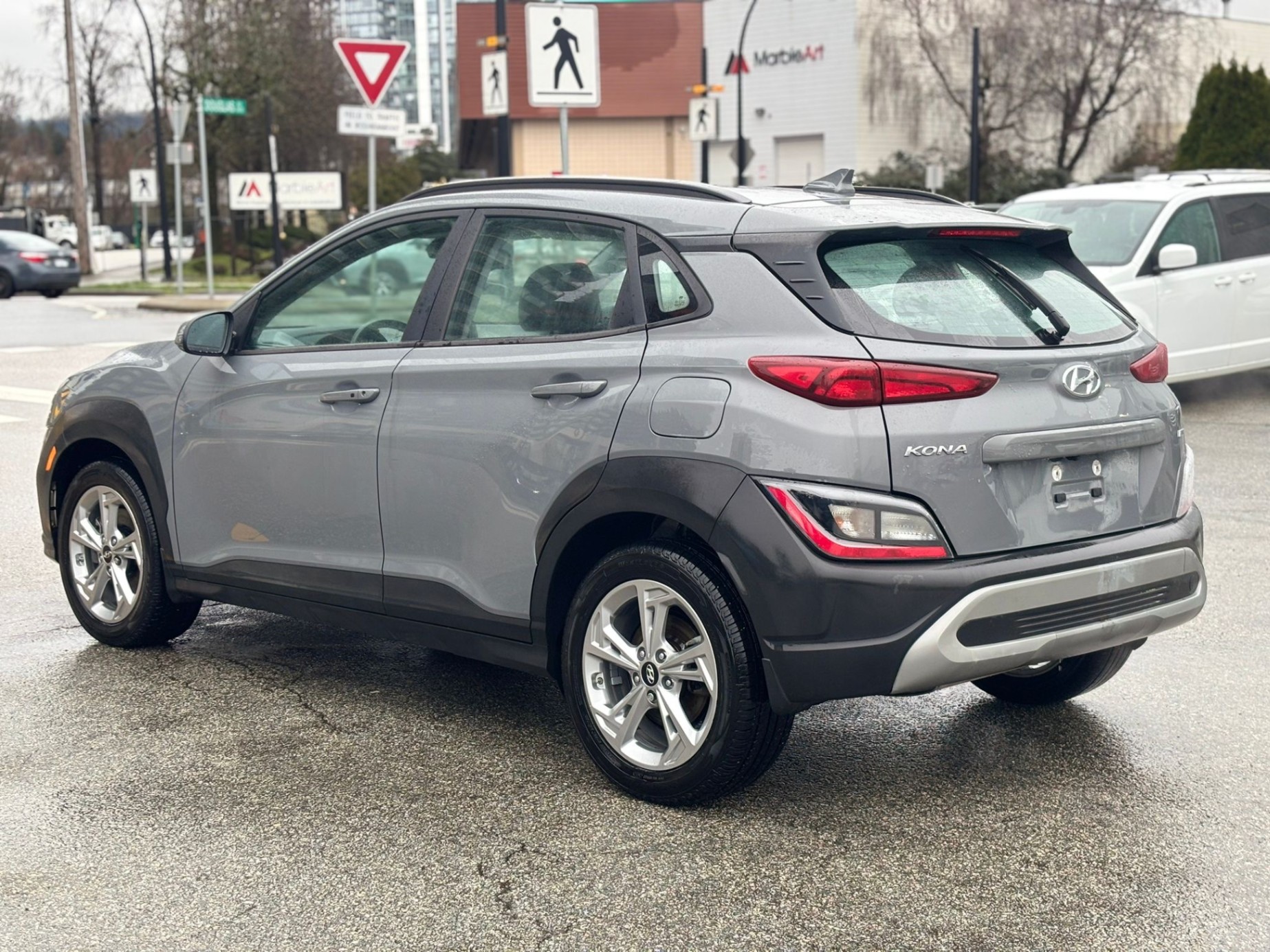 /canwestautoinc/2022-Hyundai-Kona-6108195481205034.jpg