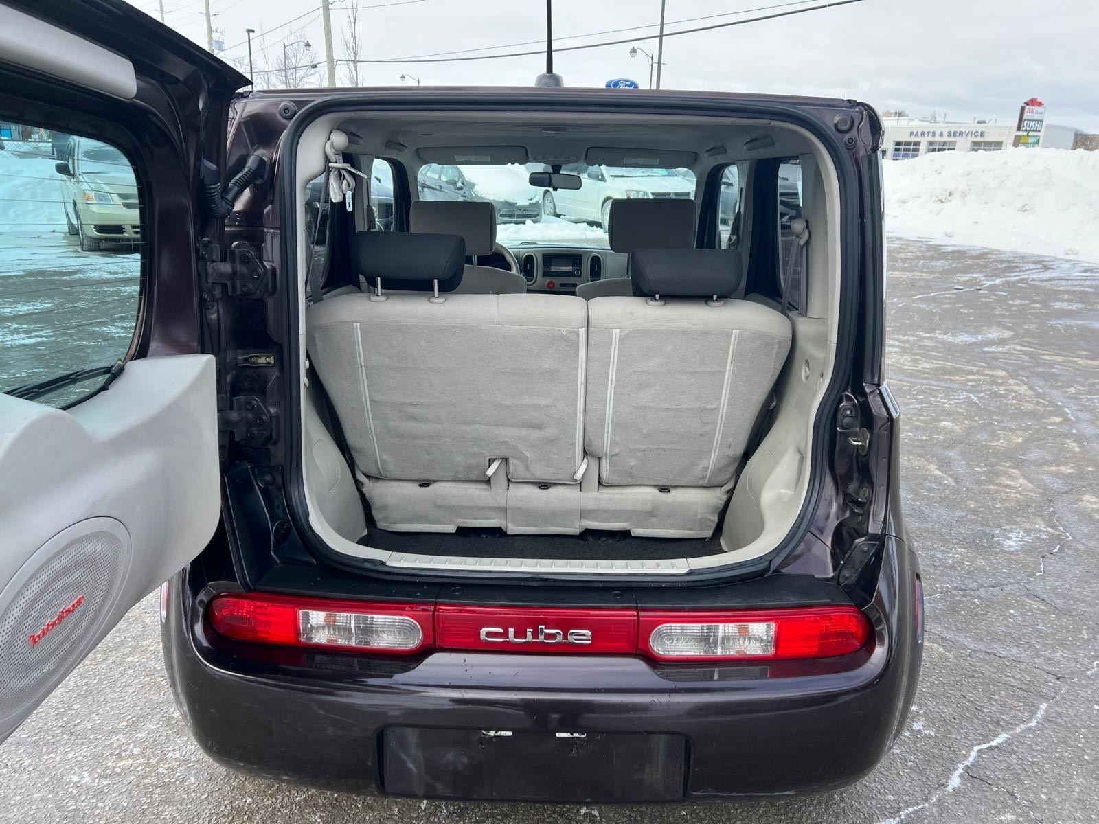 /carage/2010-Nissan-Cube-26144510054603964.jpg