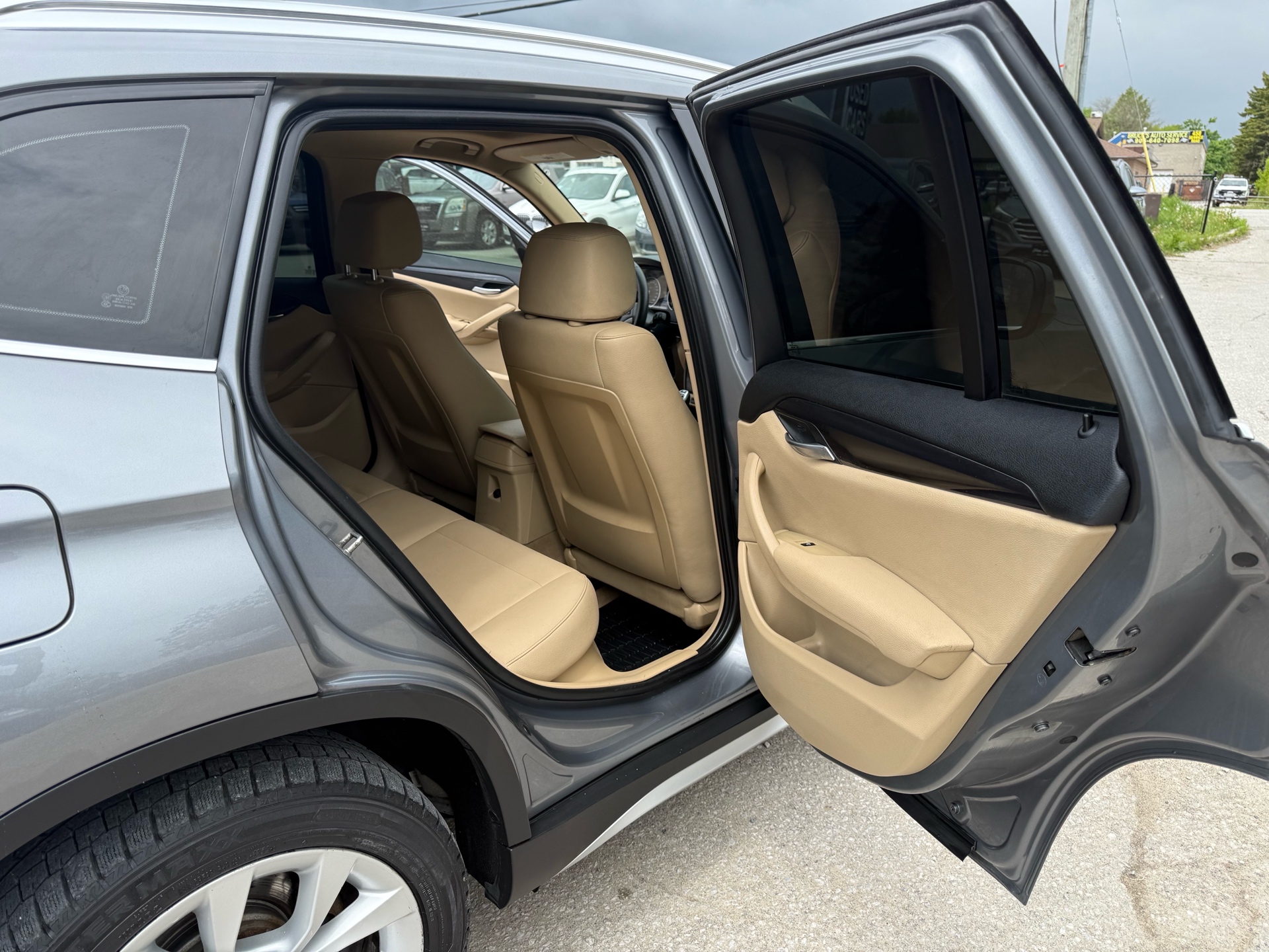 /carage/2012-BMW-X1-15463113607629642.jpg