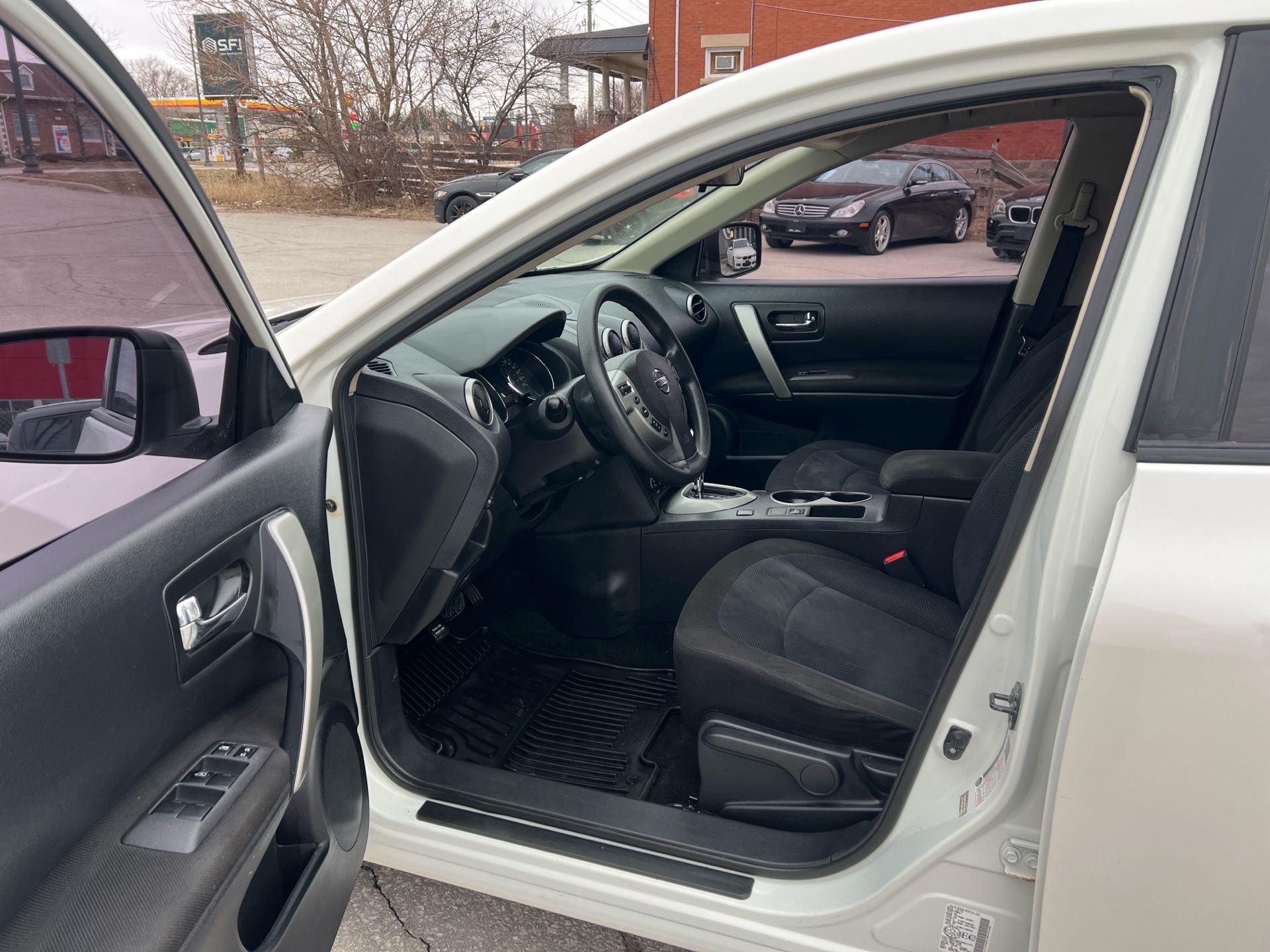 /carage/2013-Nissan-Rogue-12945348961197412.jpg
