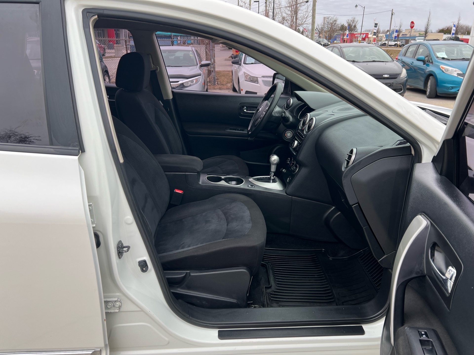 /carage/2013-Nissan-Rogue-9888992991534267.jpg