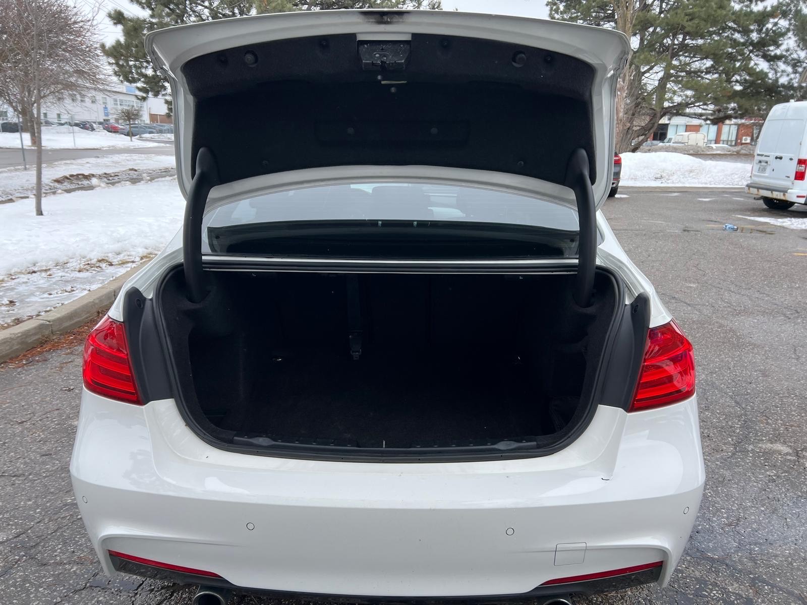 /carage/2015-BMW-3Series-5483746197818389.jpg