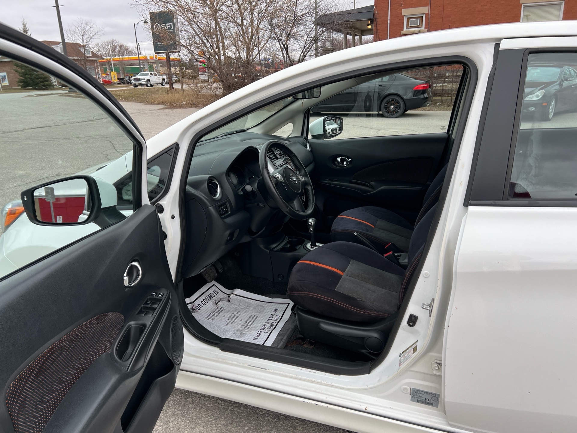 /carage/2015-Nissan-VersaNote-2207285401780532.jpg