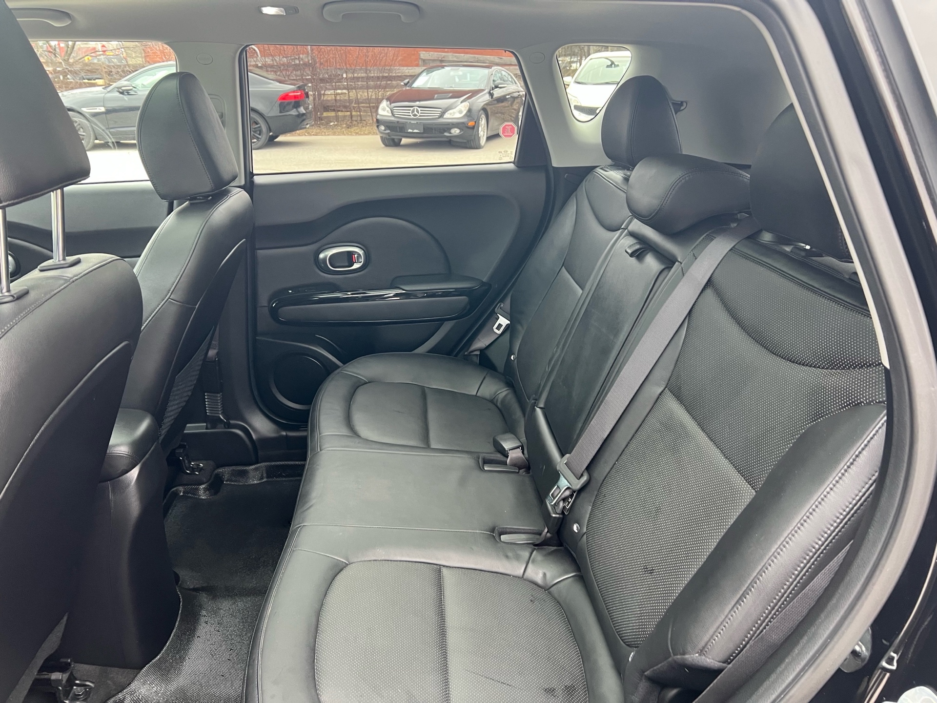 /carage/2016-Kia-Soul-6999497072107144.jpg