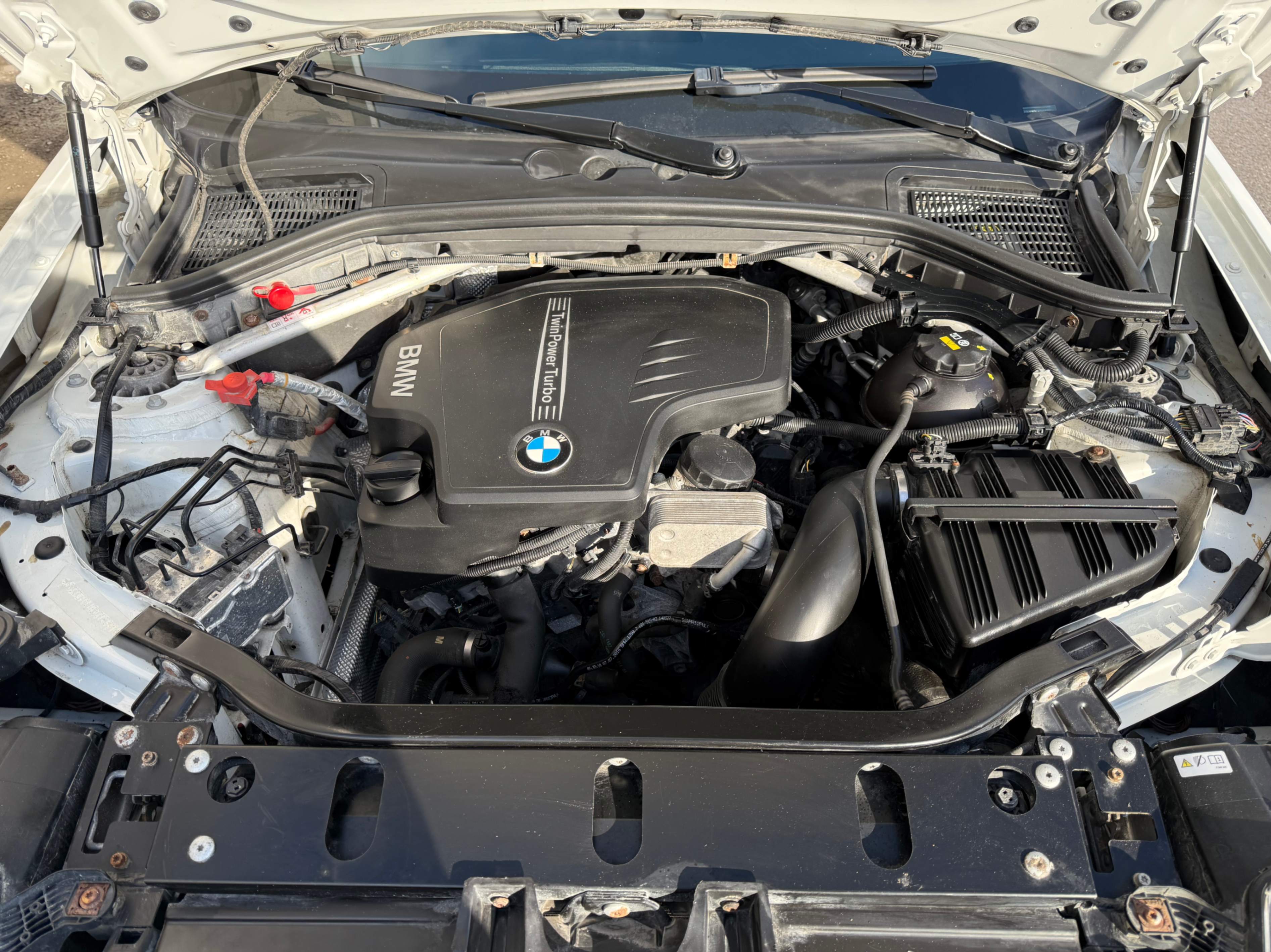/carage/2017-BMW-X4-5360249399848294.jpg