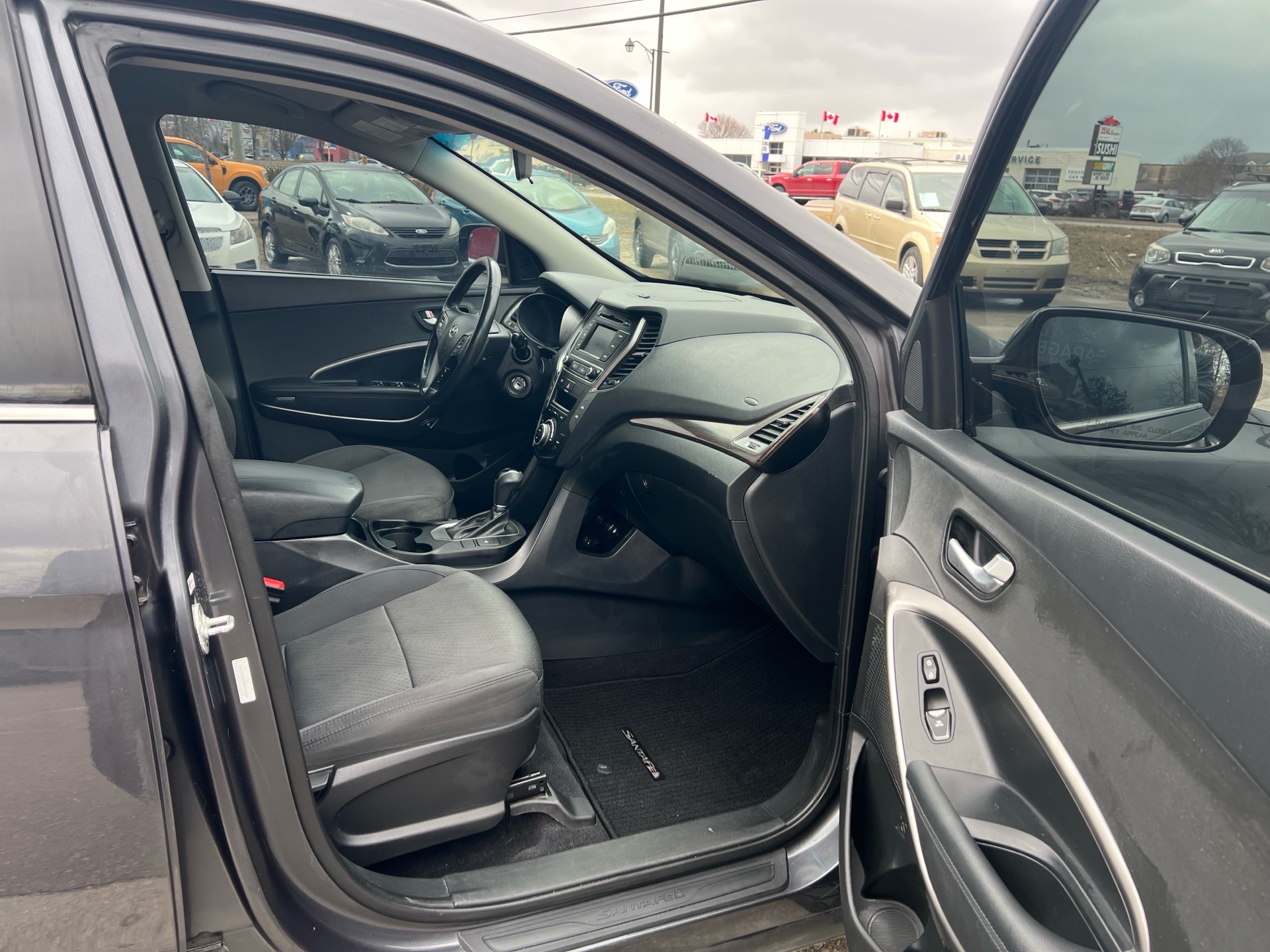 /carage/2017-Hyundai-SantaFe-45561808291917316.jpg