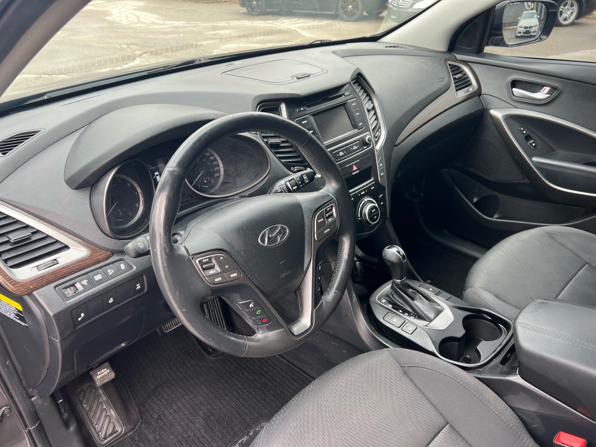 /carage/2017-Hyundai-SantaFe-5298534622762543.jpg