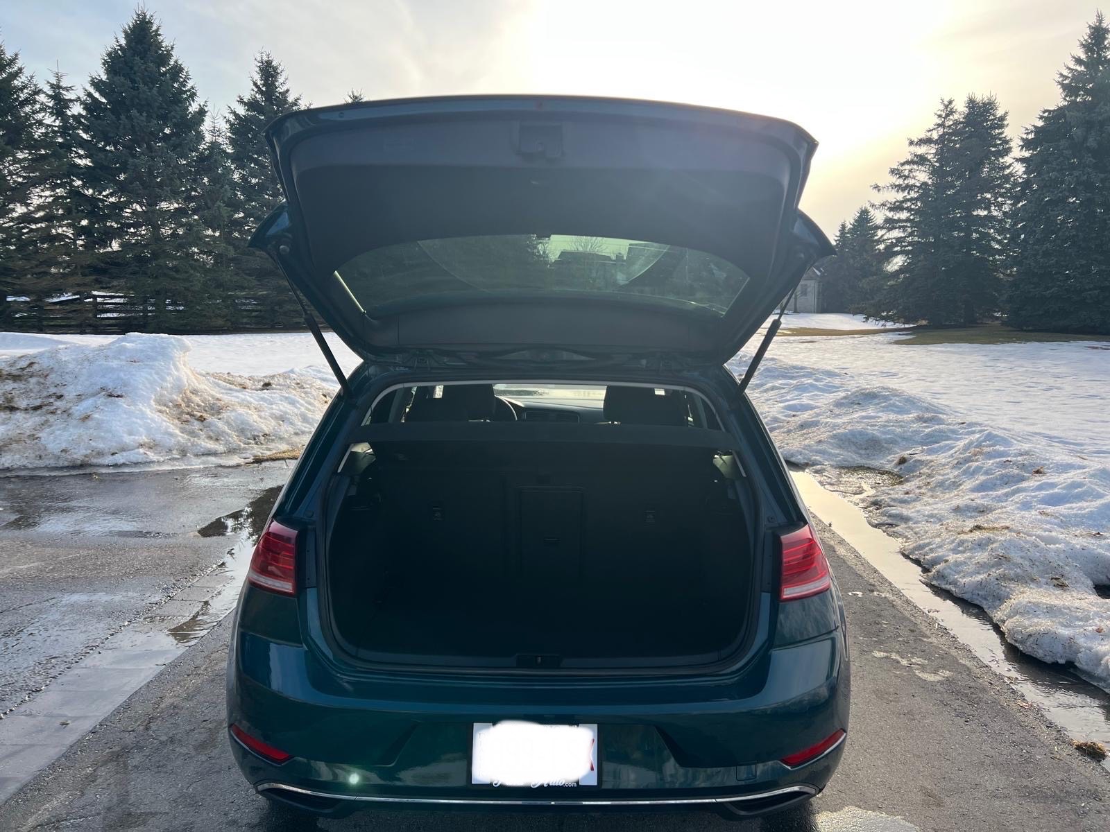 /carage/2017-Volkswagen-E-Golf-21850126923830349.jpg