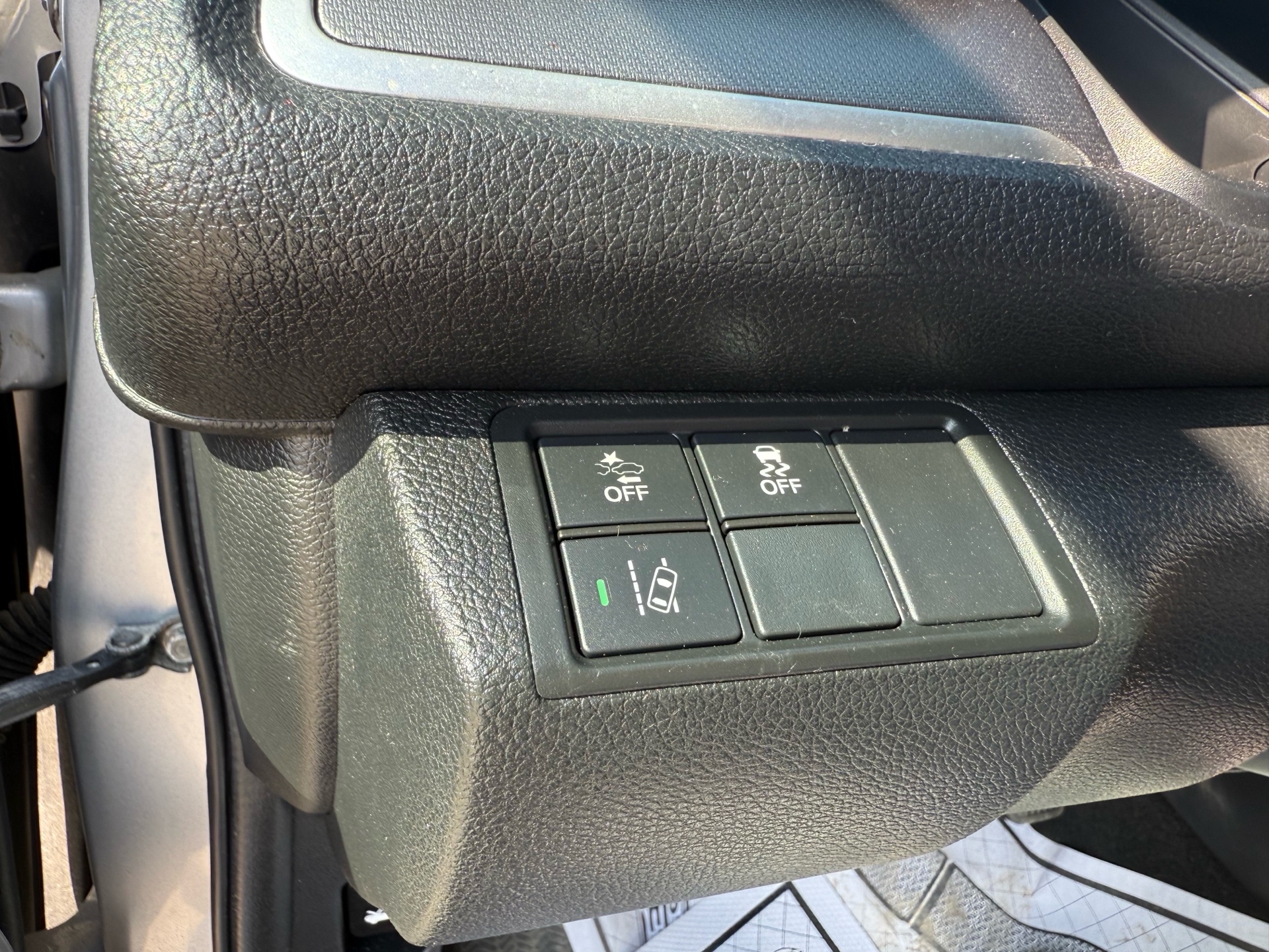 /carage/2018-Honda-Civic-7290378318830415.jpg