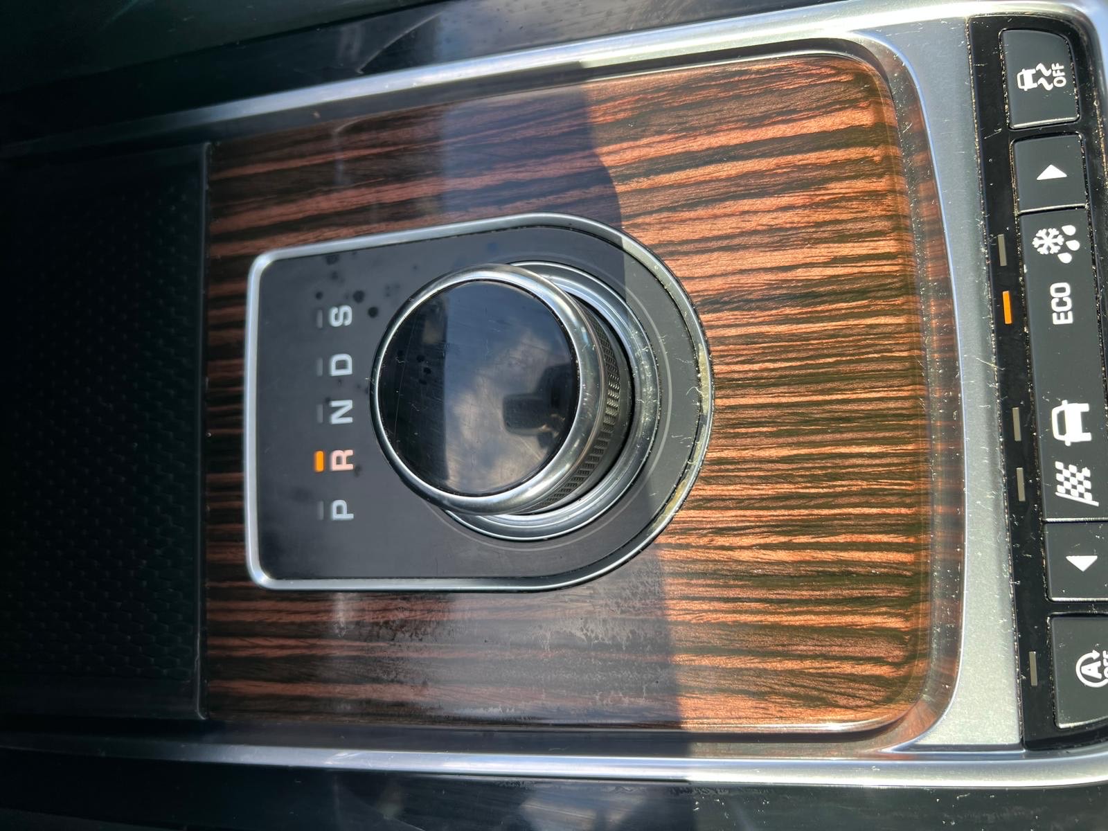 /carage/2018-Jaguar-XE-9481552707082082.jpg