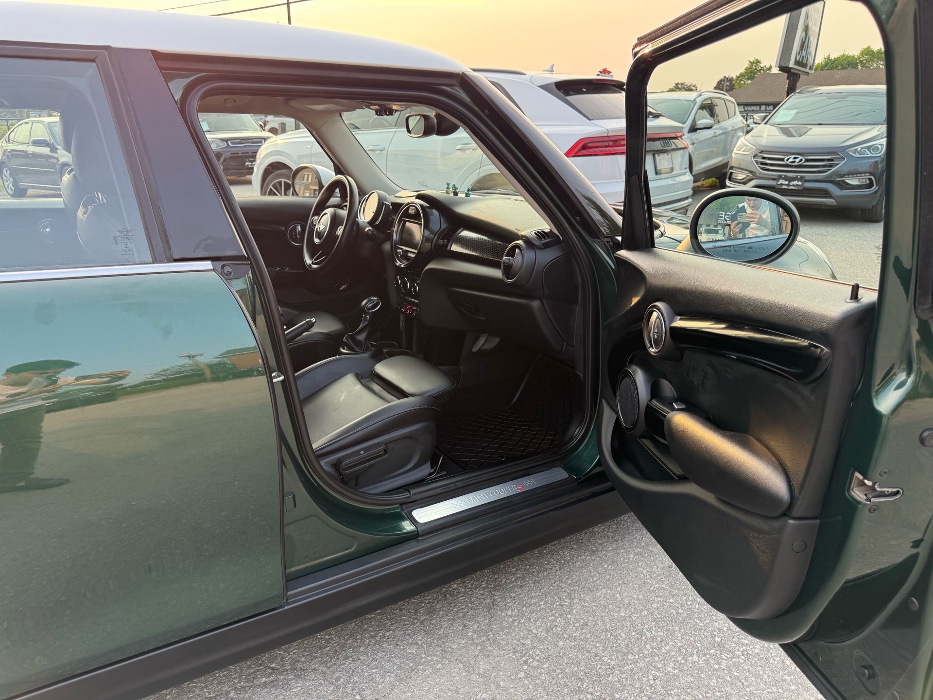 /carage/2018-MINI-5Door-6937860936911149.jpg