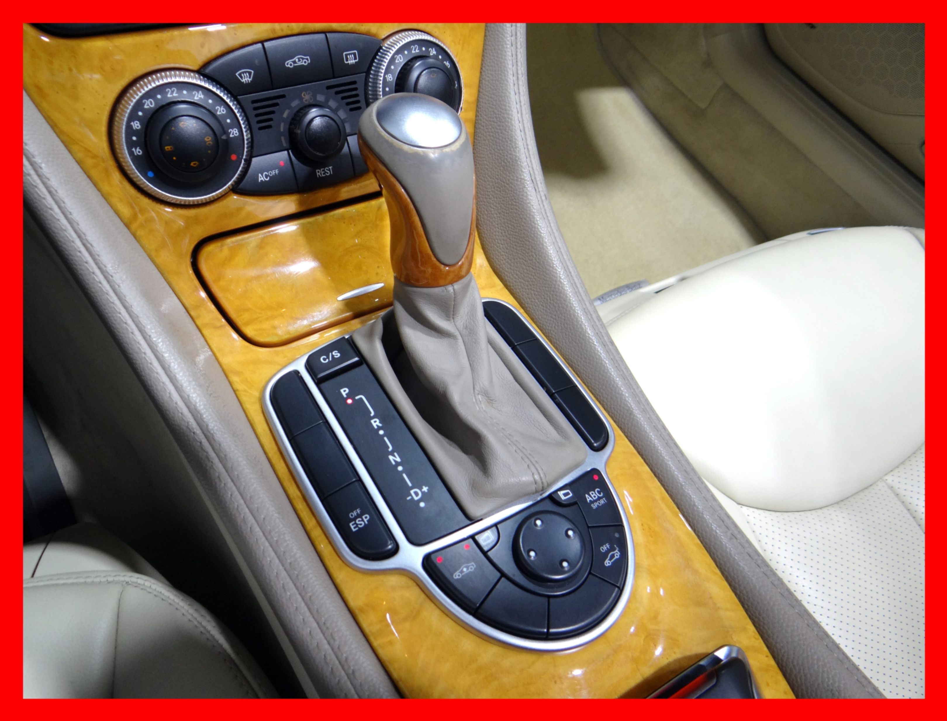 /carconnectiontoronto/2004-Mercedes-Benz-SL-Class-26643350676635214.jpg